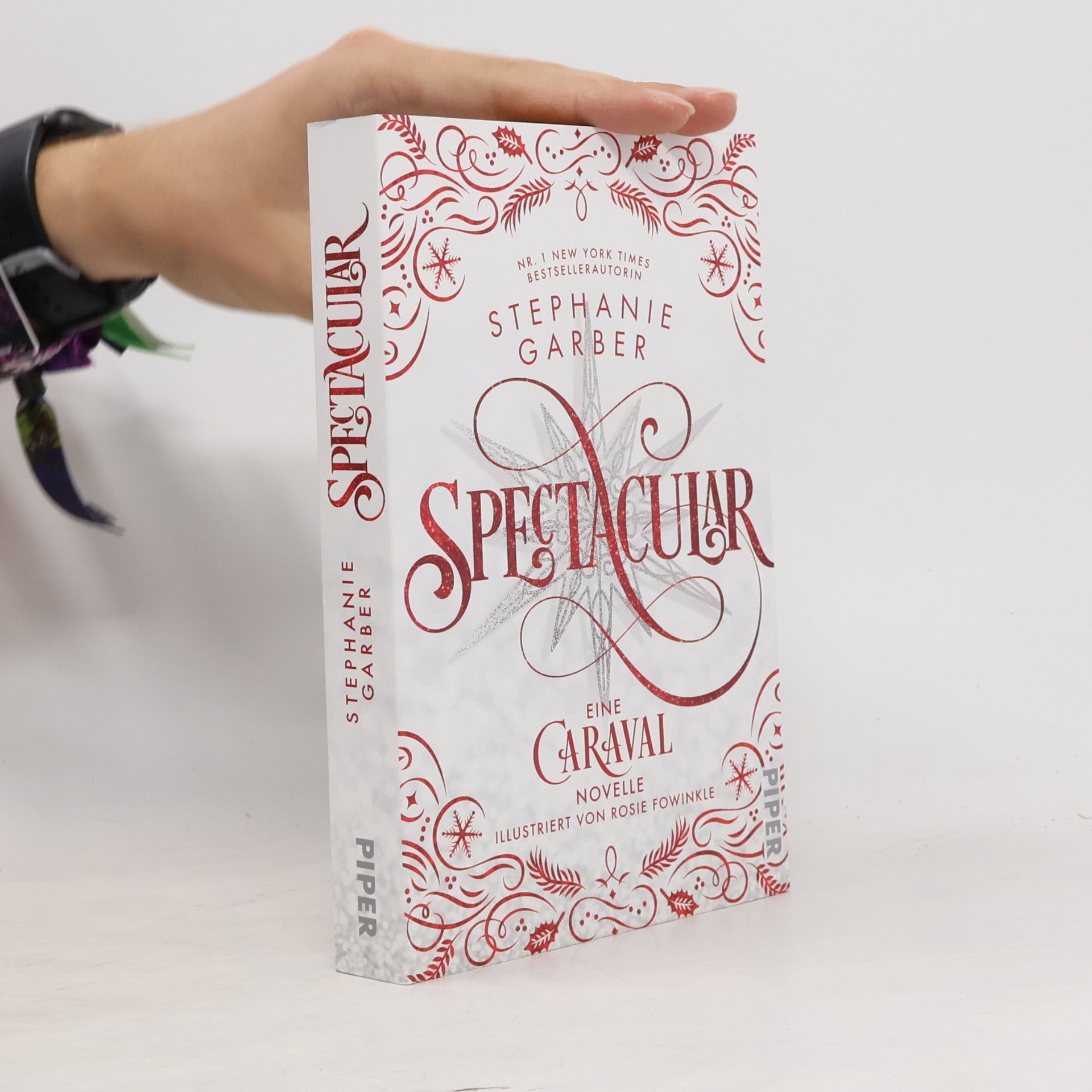 Stephanie Garberová Spectacular / Caraval Bd.4