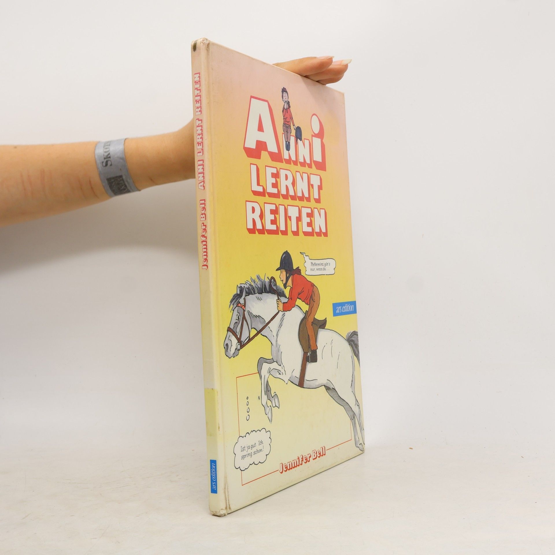 Jennifer Bell Anni lernt Reiten