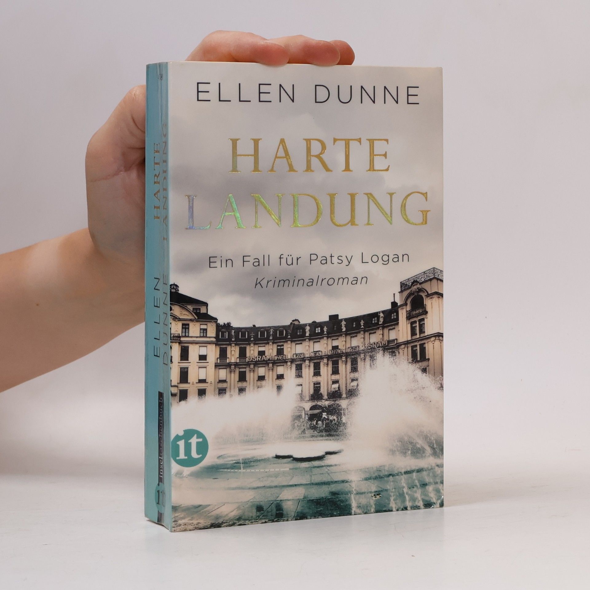 Ellen Dunne Harte Landung
