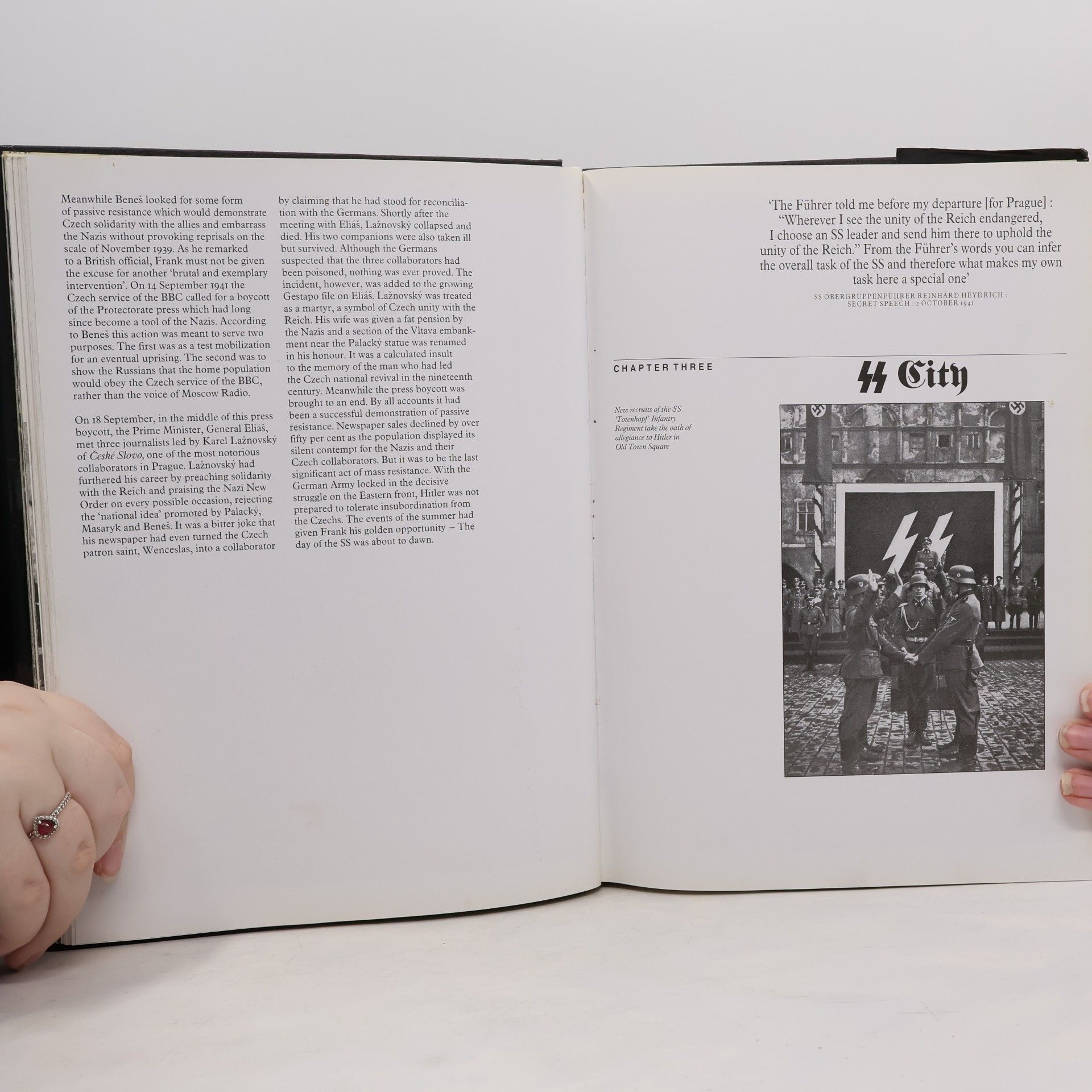 Callum MacDonald Prague in the Shadow of the Swastika: A History of the German Occupation 1939 - 1945
