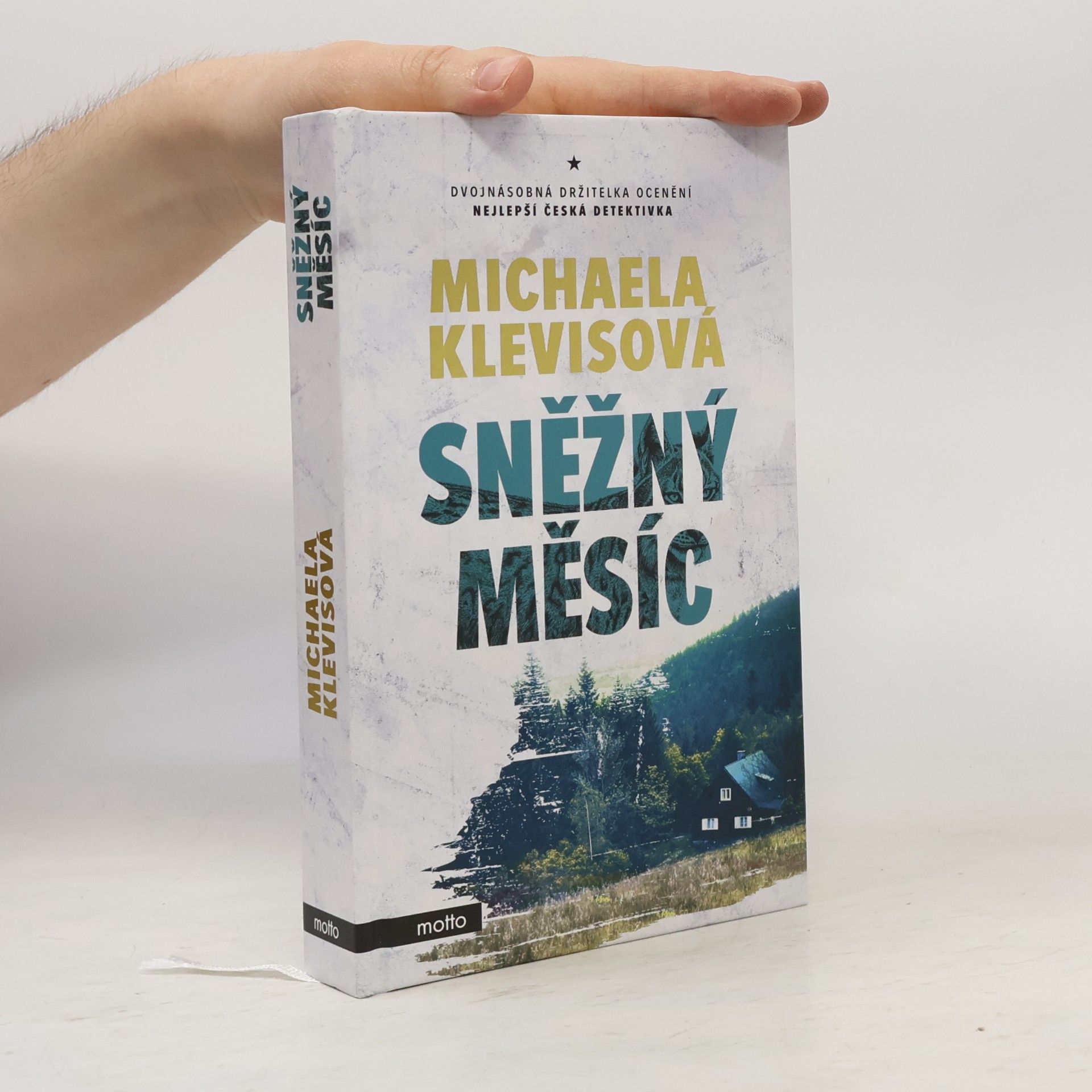 Michaela Klevisová Sněžný měsíc