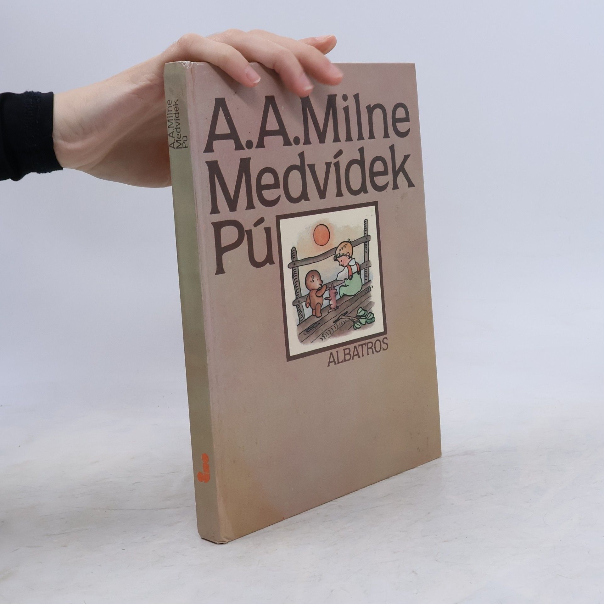 Alan Alexander Milne Medvídek Pú