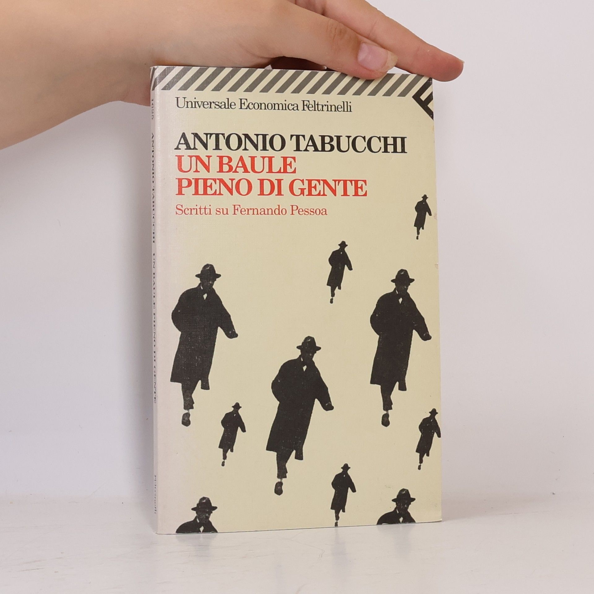 Antonio Tabucchi Universale Economica - 1625: Un baule pieno di gente