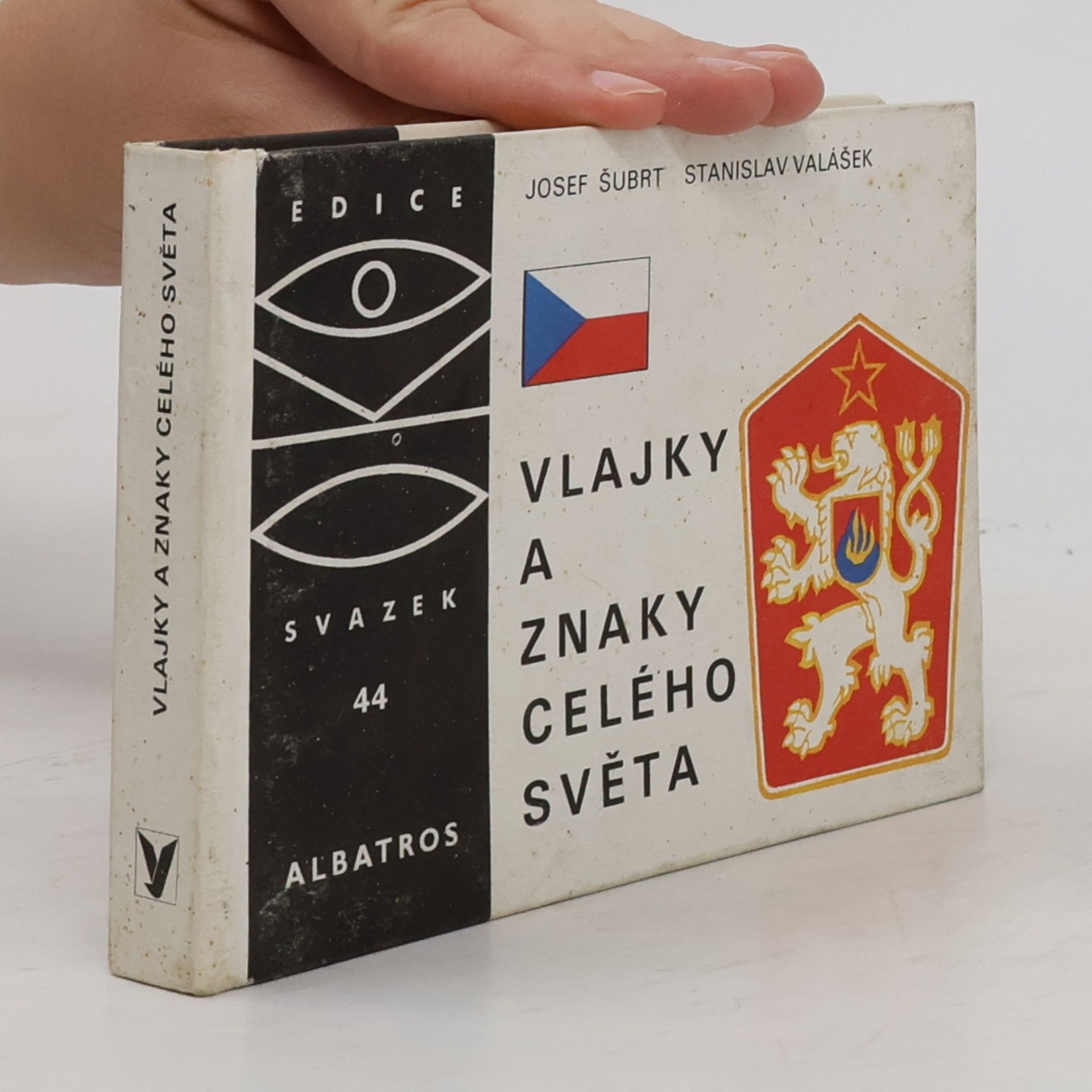 Vlajky a znaky celého světa
