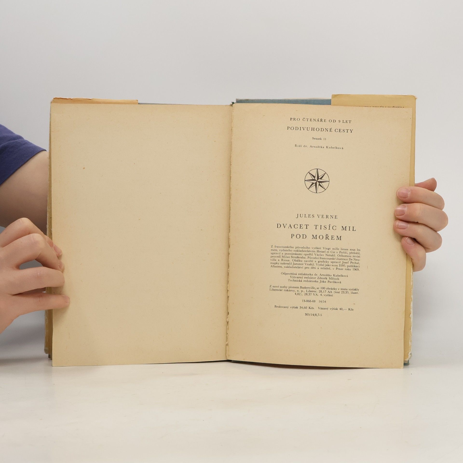 Jules Verne Dvacet tisíc mil pod mořem