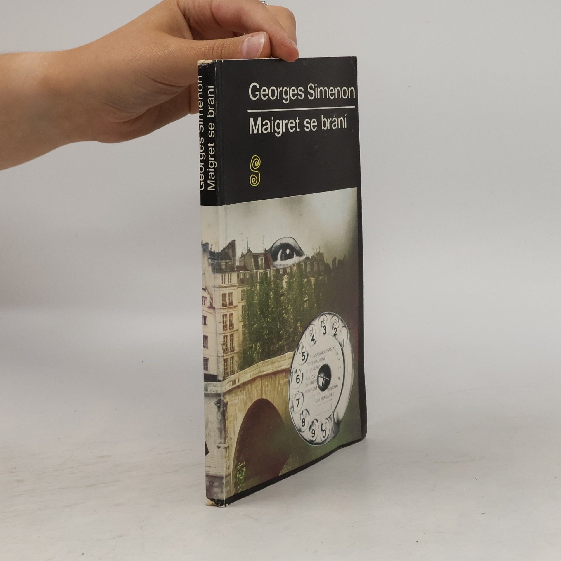 Georges Simenon Maigret se brání