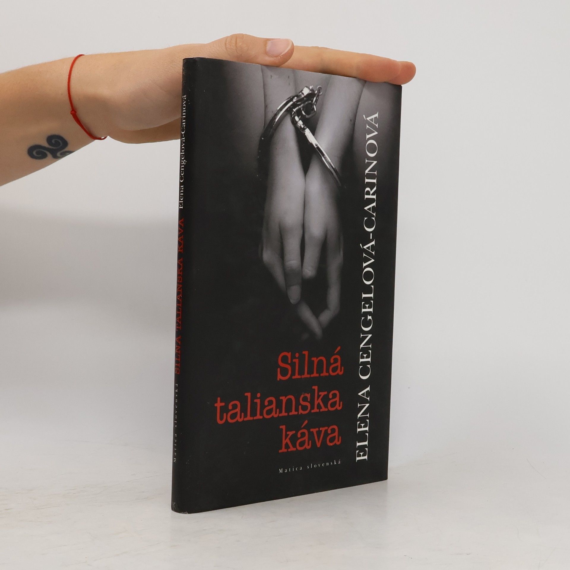 Elena Cengel Carin Silná talianská káva