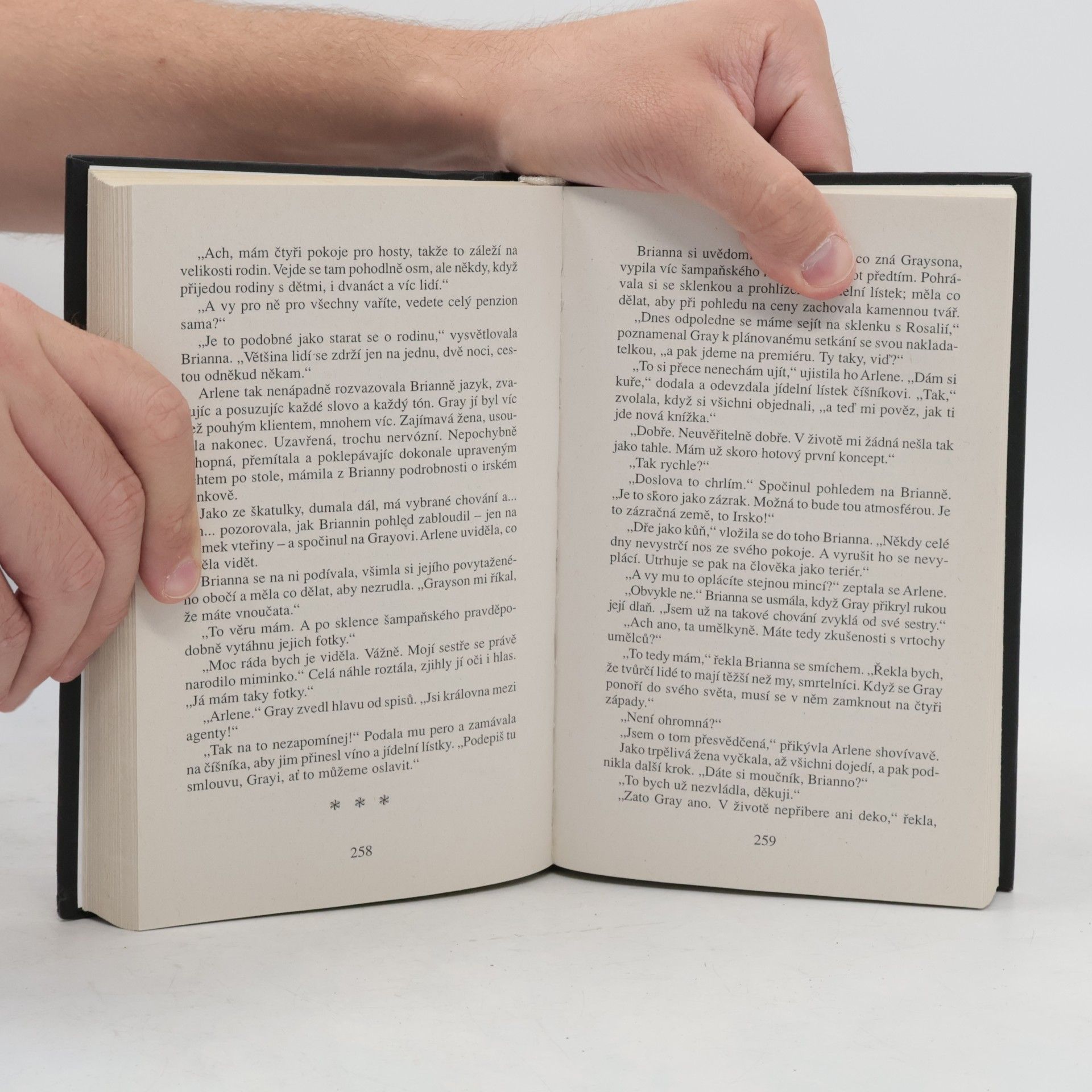 Nora Roberts Zrozená z ledu