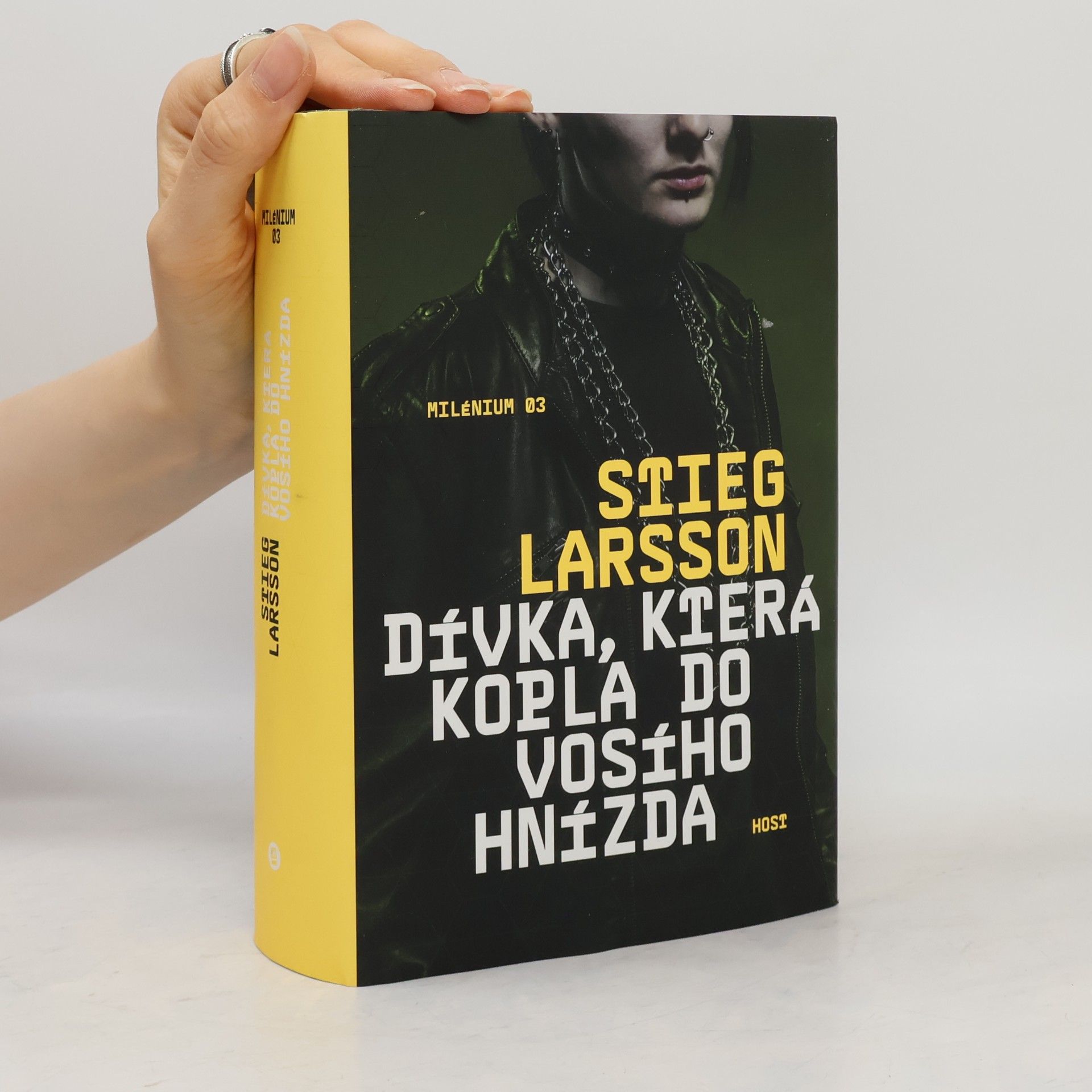 Stieg Larsson Dívka, která kopla do vosího hnízda