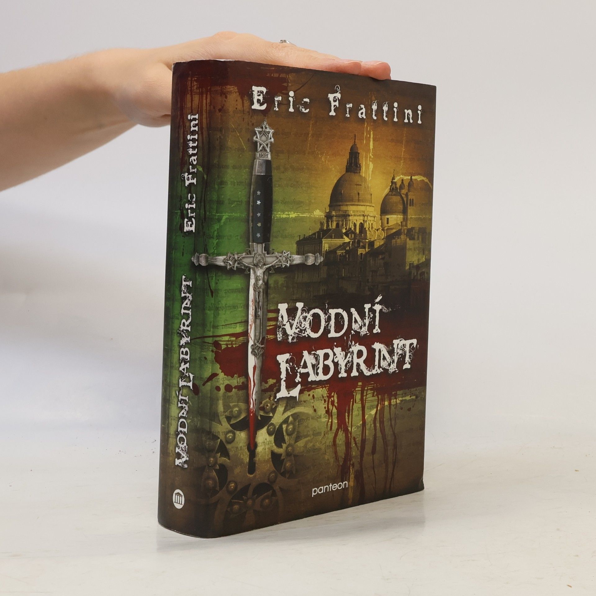 Eric Frattini Vodní labyrint