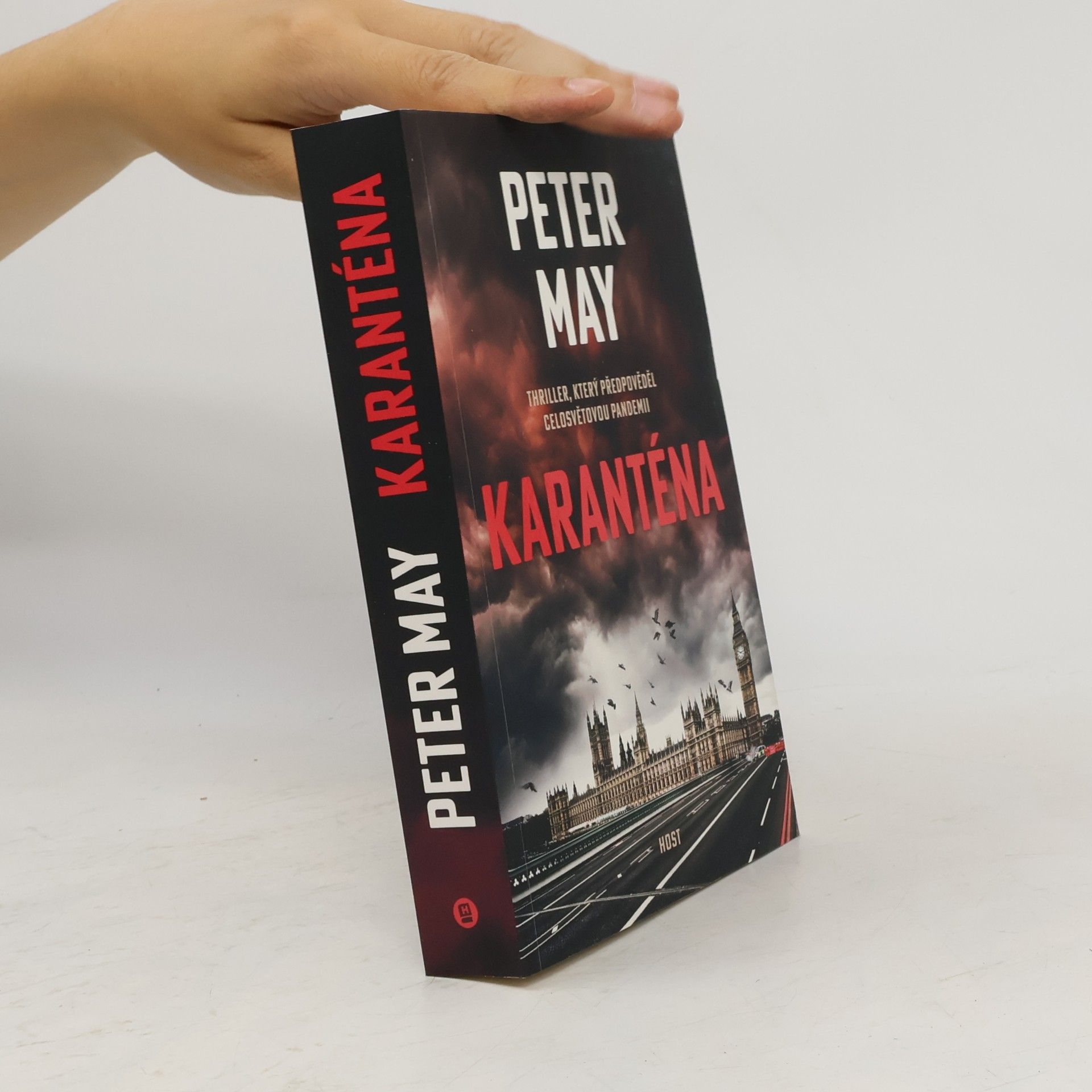 Peter May Karanténa