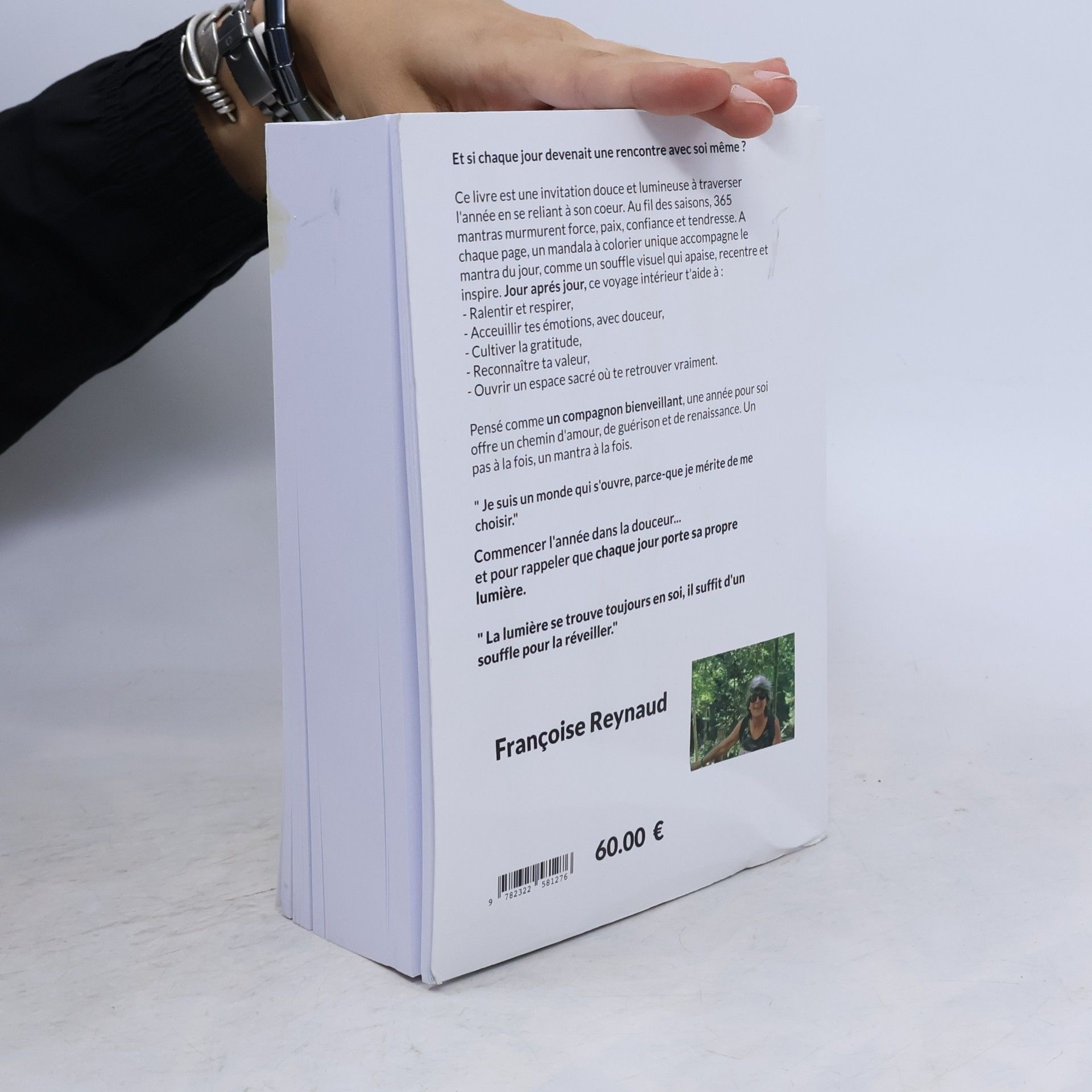Reynaud, Françoise UNE ANNÉE POUR SOI: 365 Mantras, 365 Mandalas spirituels pour l'amour de soi