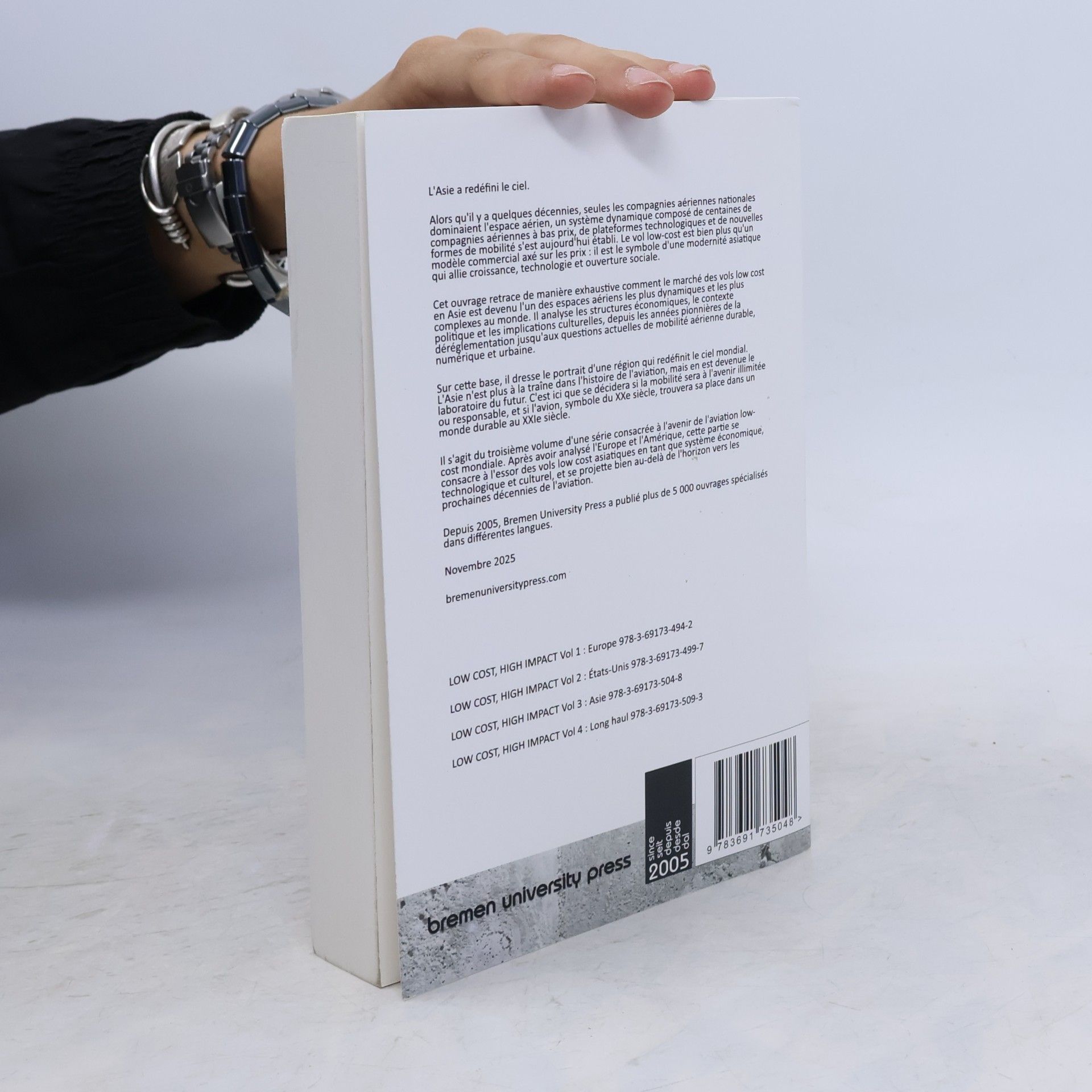Jeremy Wang LOW COST, HIGH IMPACT: l'avenir des compagnies aériennes low cost: Volume 3: Asie
