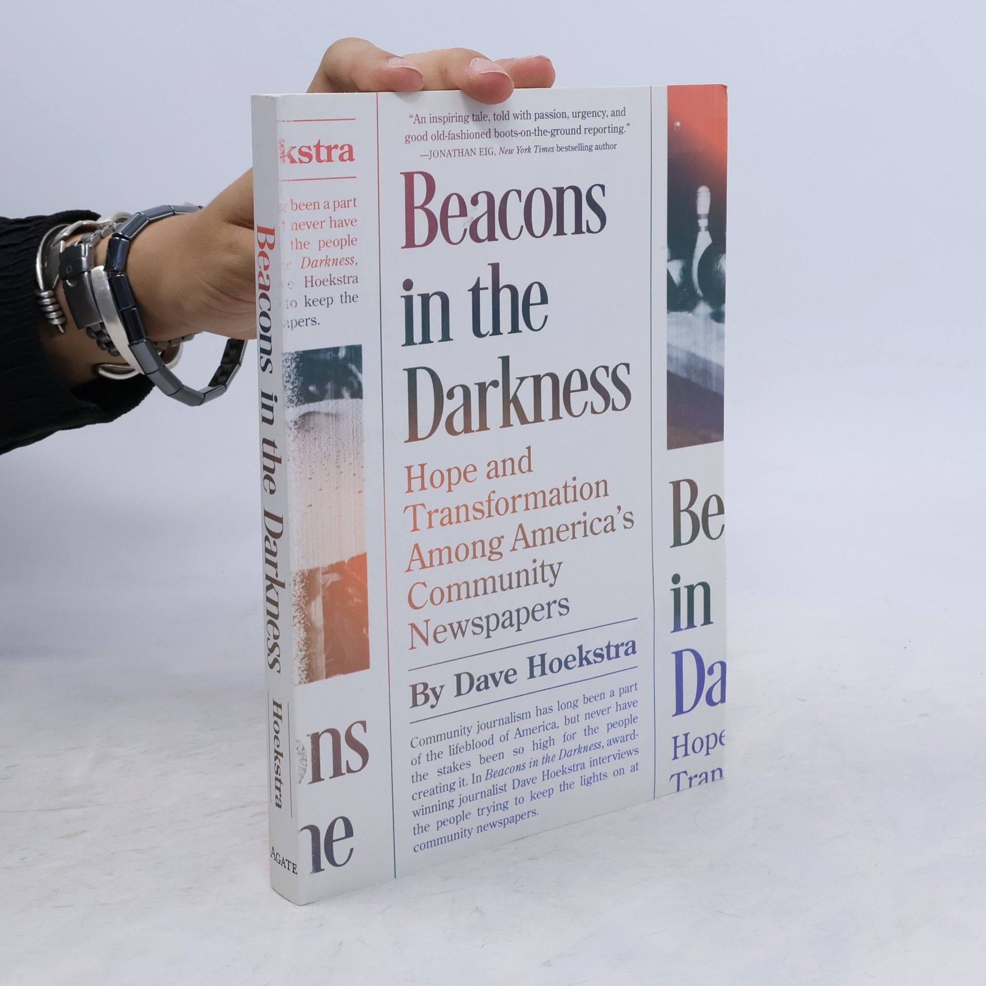 Dave Hoekstra Beacons in the Darkness