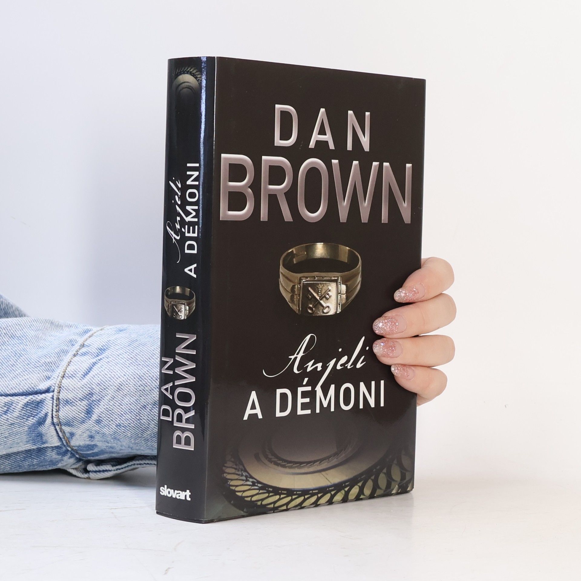 Dan Brown Anjeli a démoni