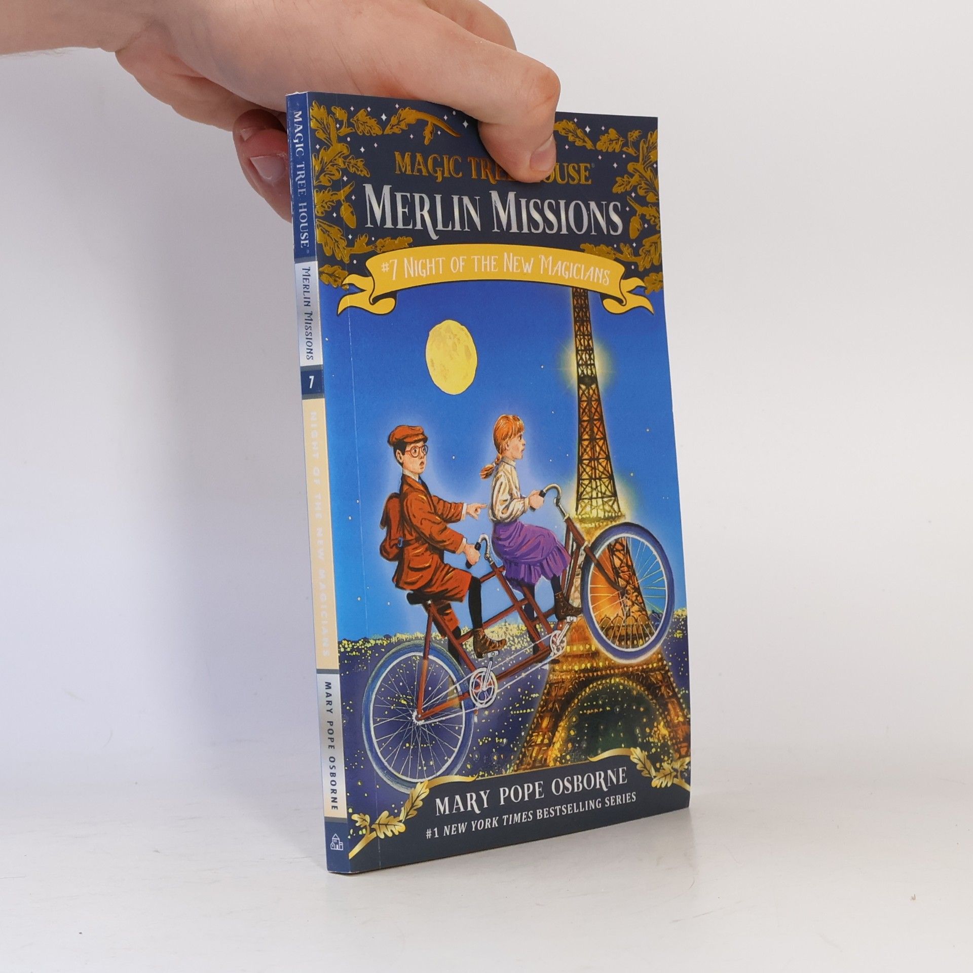 Magic Tree House #35 Night Of The New Magicians