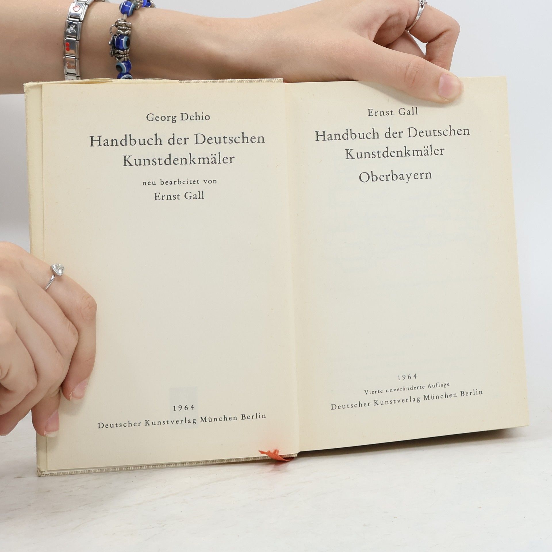 Georg Dehio Handbuch der deutschen Kunstdenkmäler. Oberbayern.