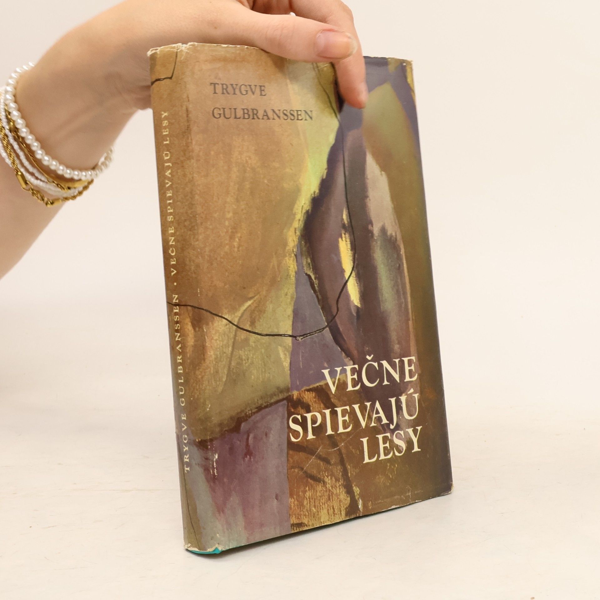 Trygve Gulbranssen Večne spievajú lesy