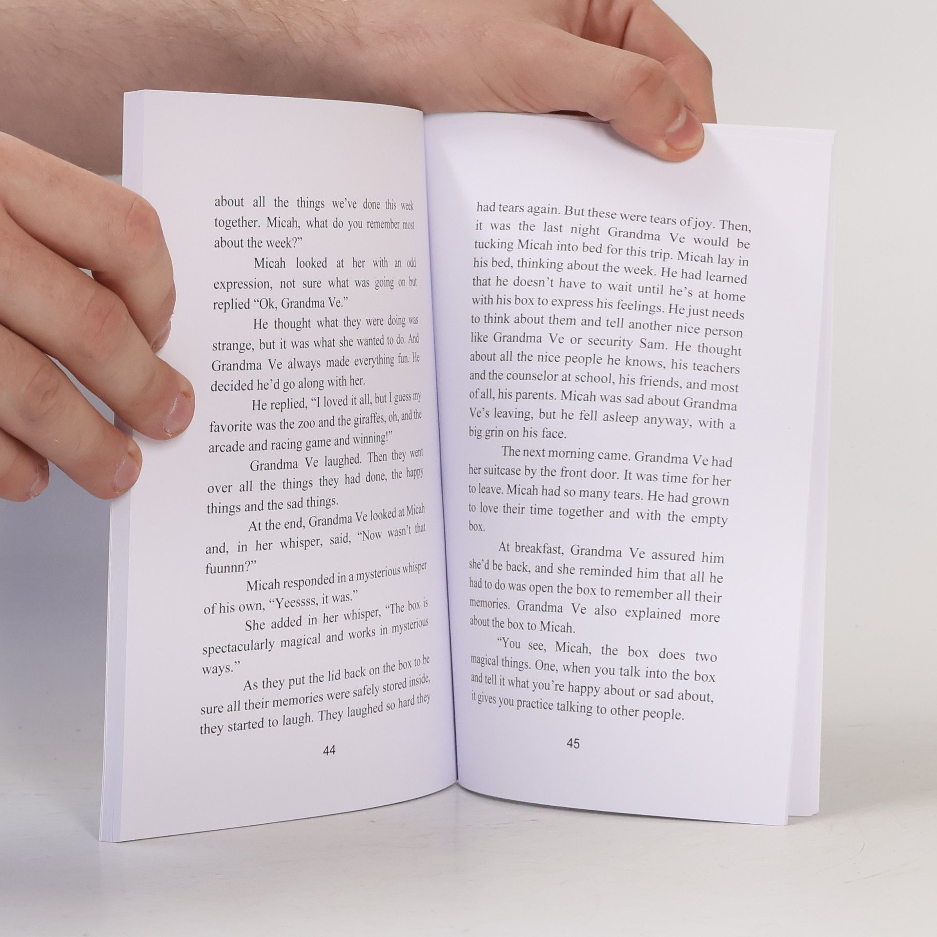 Gilbert, Carole Lisa Lynn Micah and the Magical Empty Box (Magically Encouraging Books, Band 2)