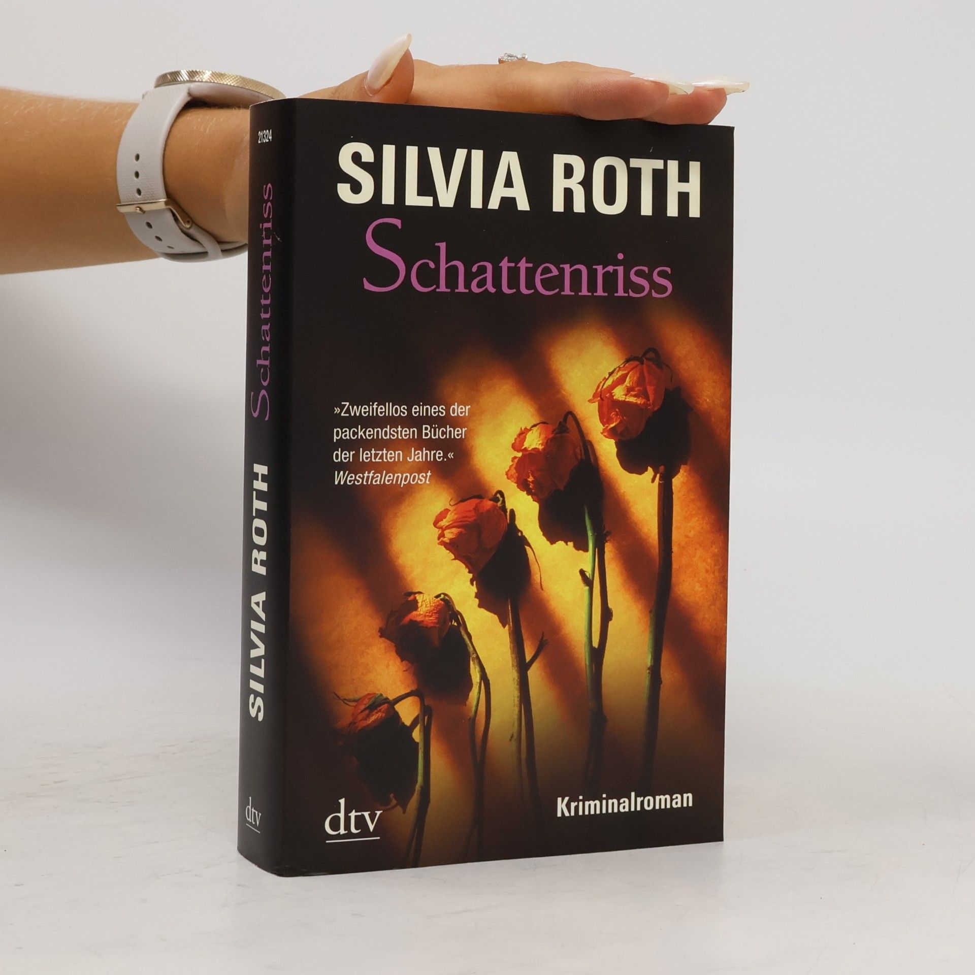 Silvia Roth Schattenriss