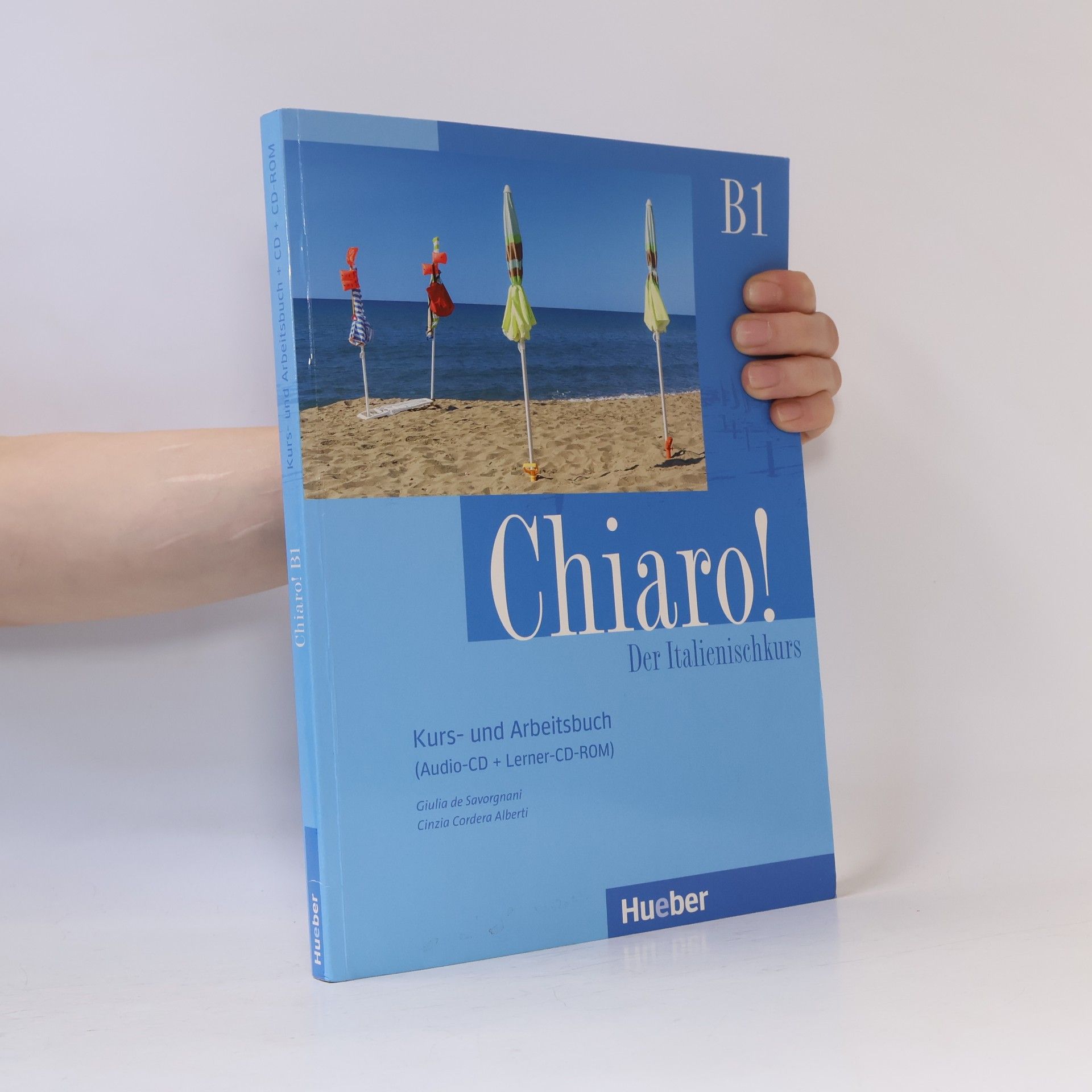 Giuliavde Savorgnani Chiaro!