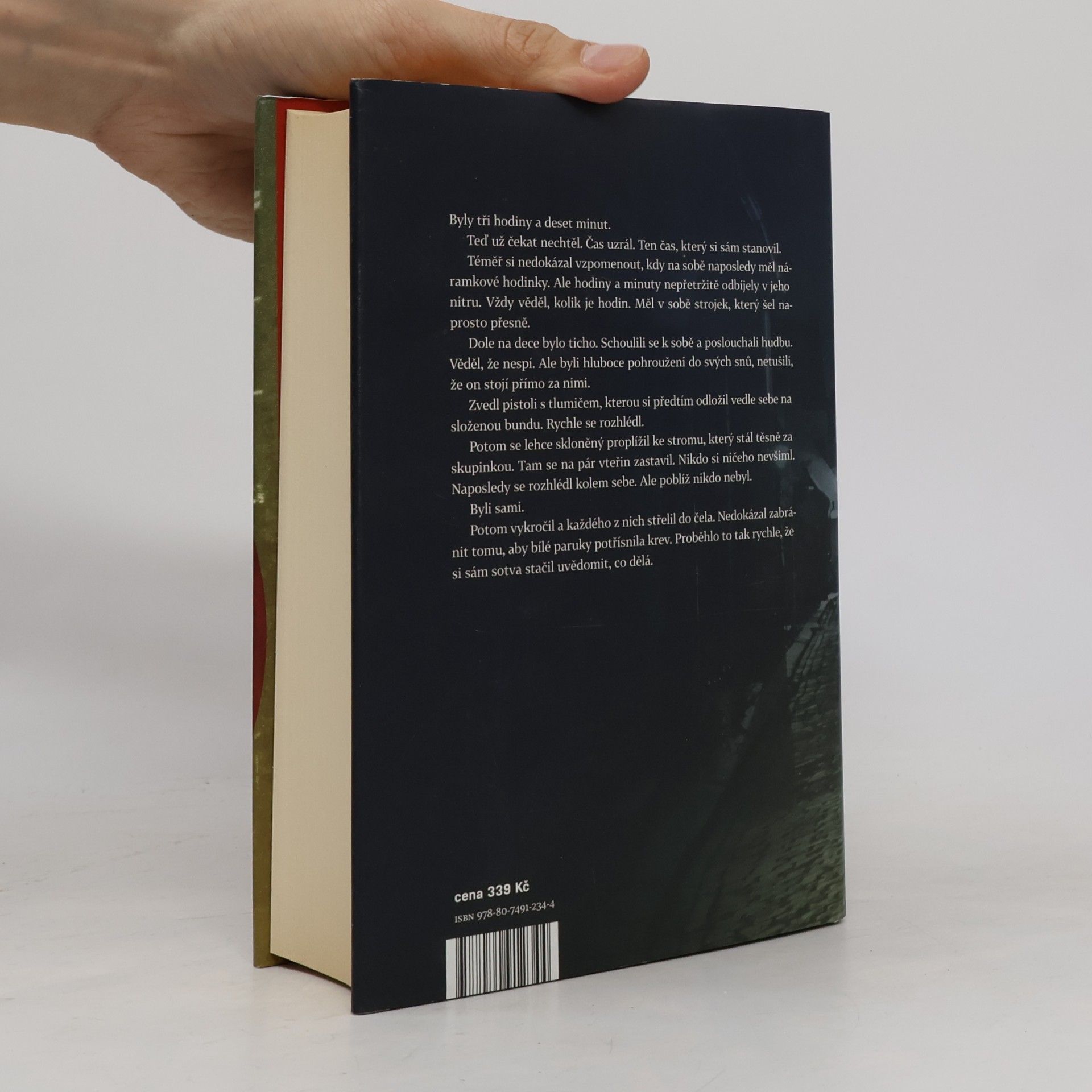 Henning Mankell O krok pozadu