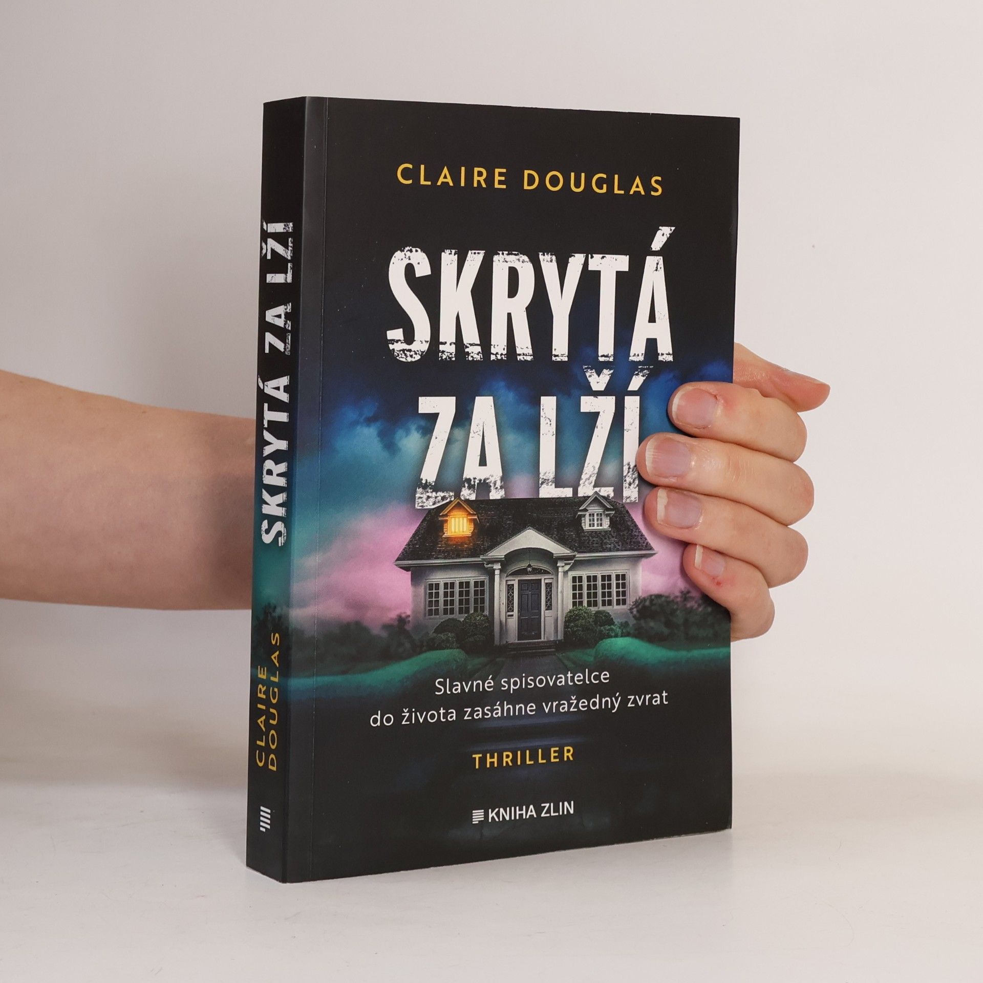 Skrytá za lží