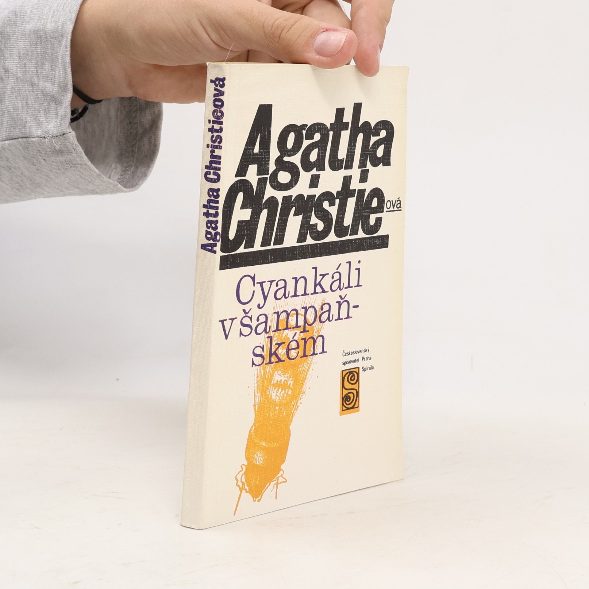 Agatha Christie Cyankáli v šampaňském