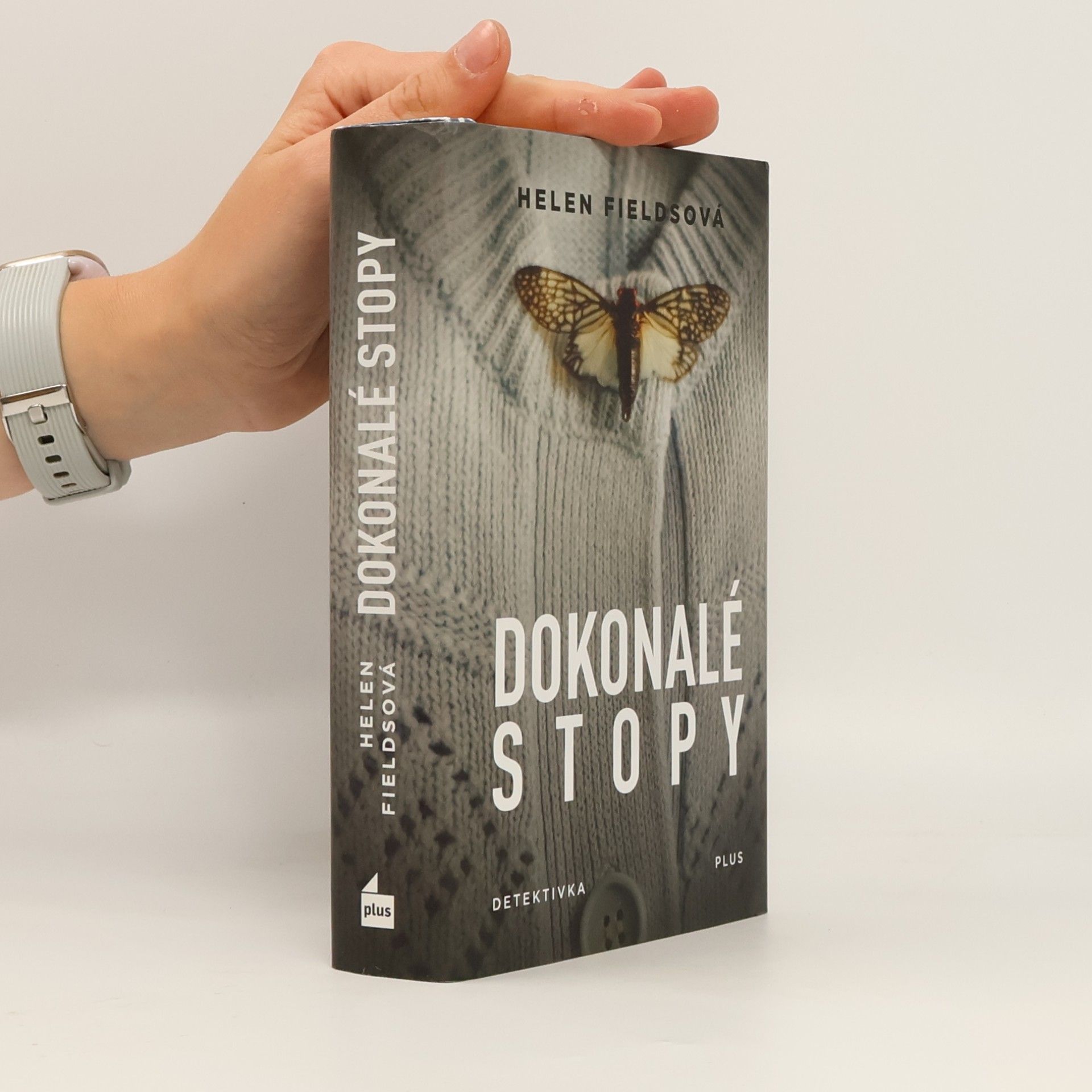 Helen Fields Dokonalé stopy