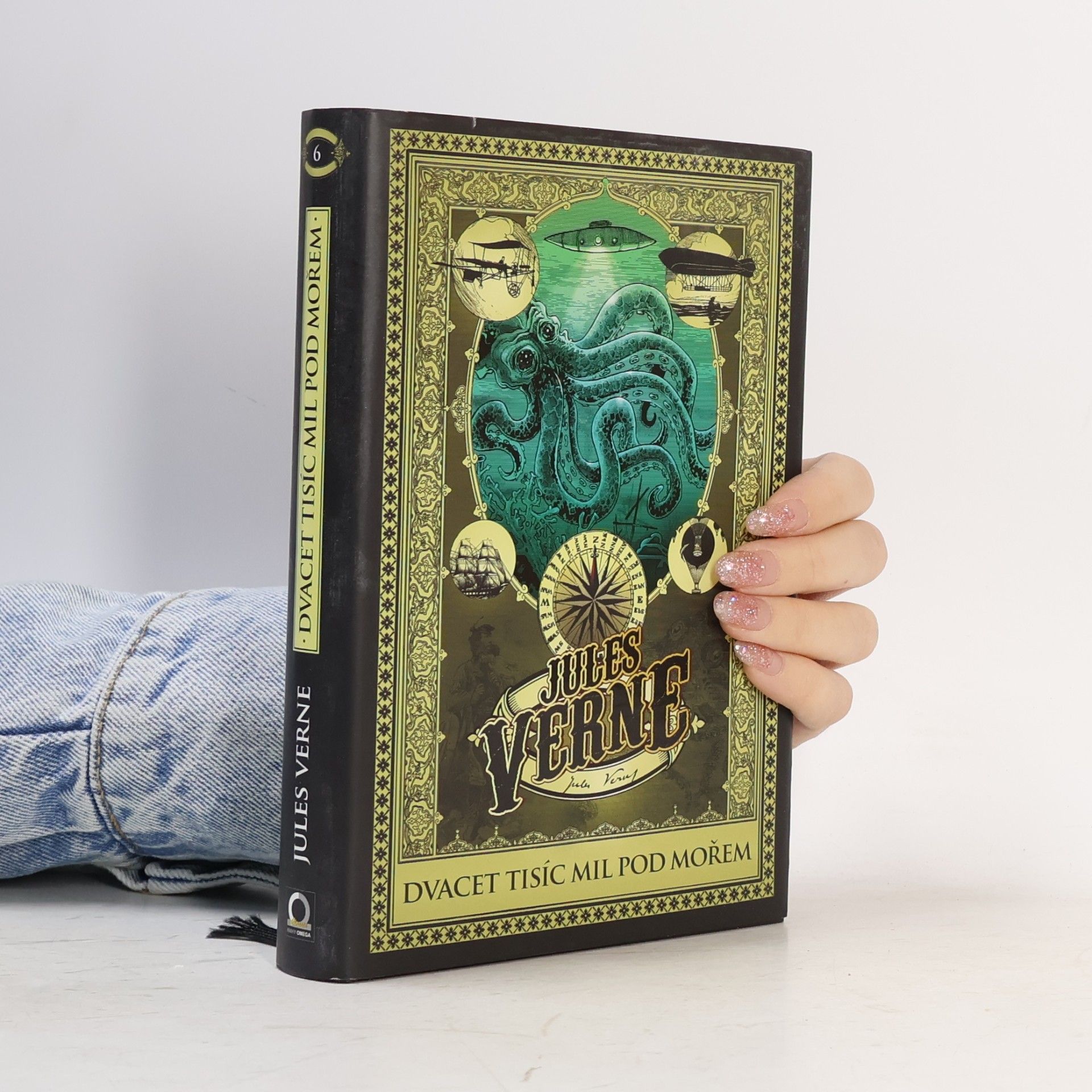 Jules Verne Dvacet tisíc mil pod mořem