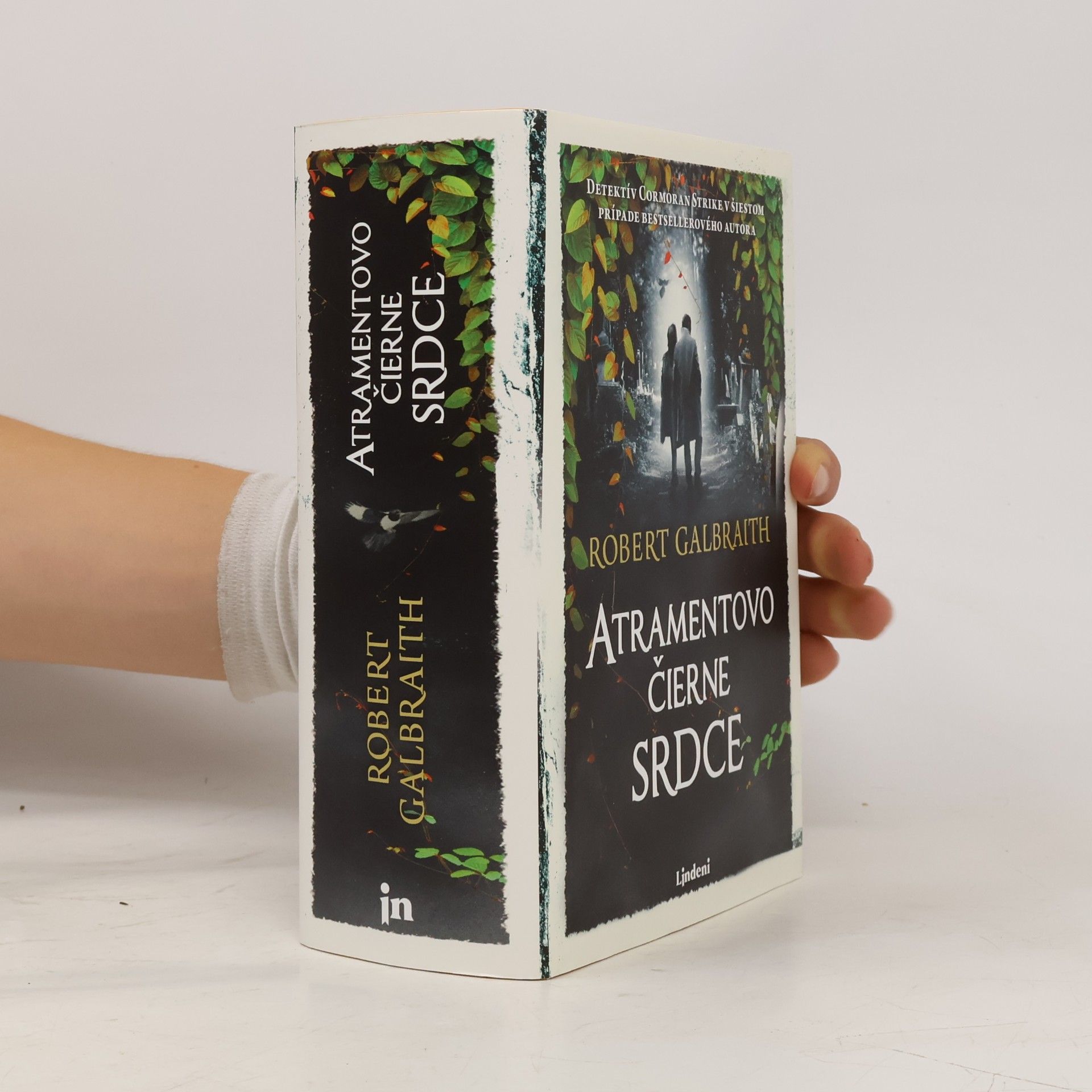 J. K. Rowling Atramentovo čierne srdce