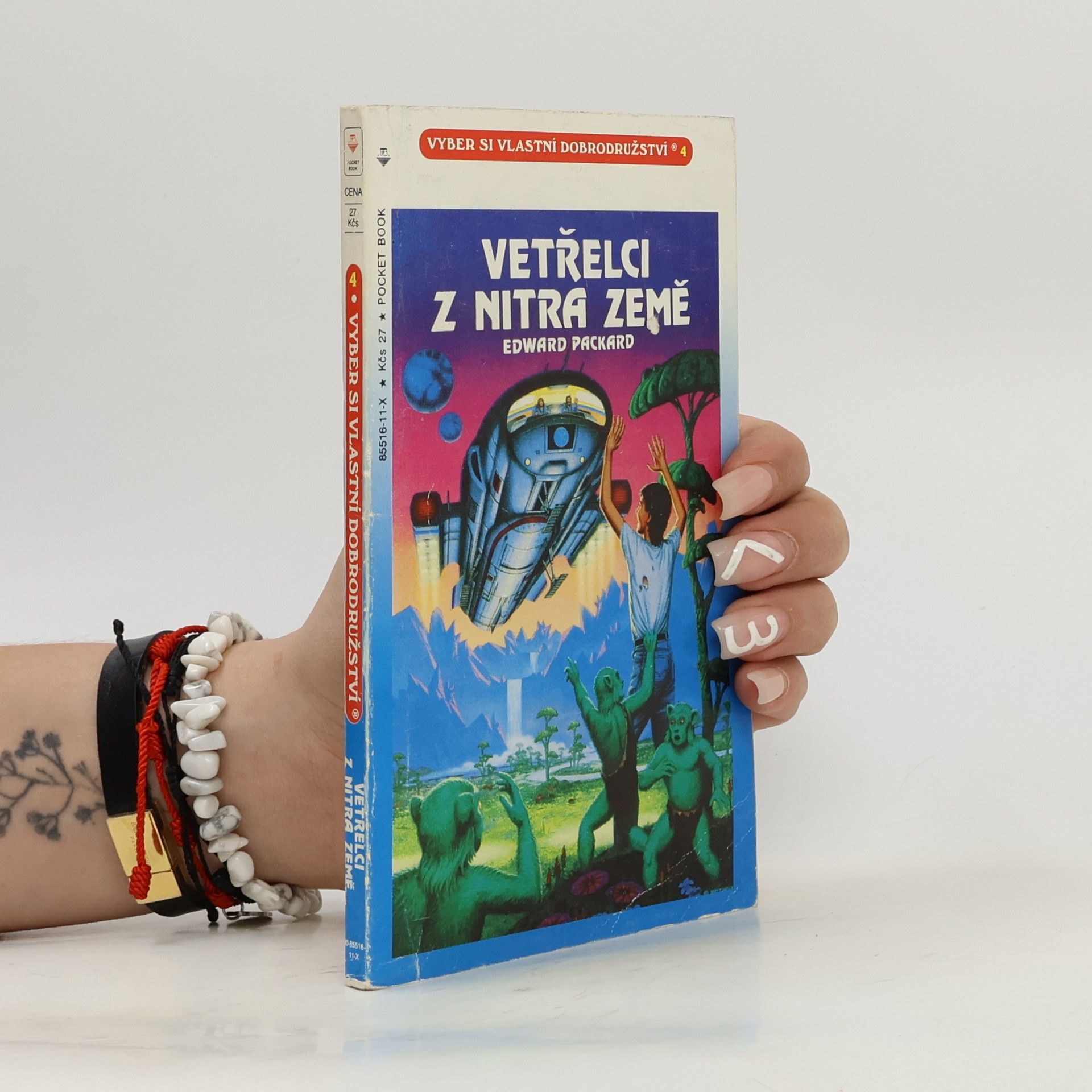 Edward Packard Vetřelci z nitra země