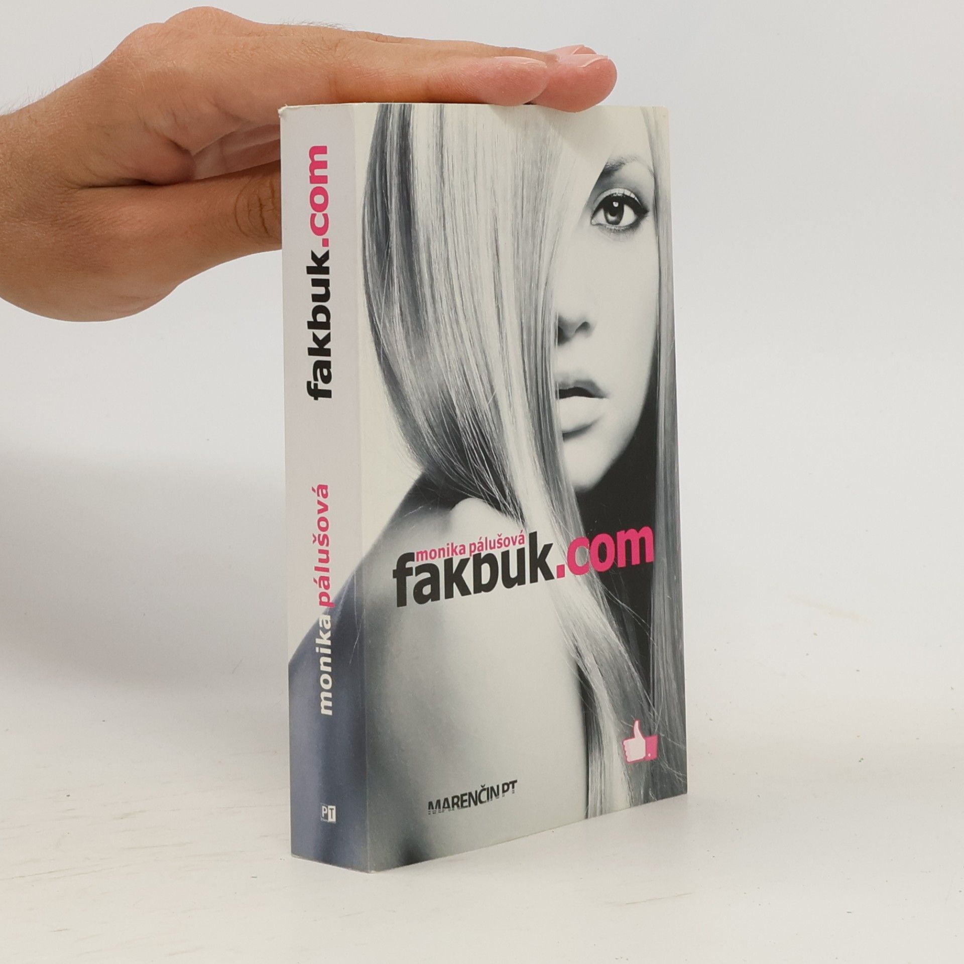 Monika Palušová Fakbuk.com