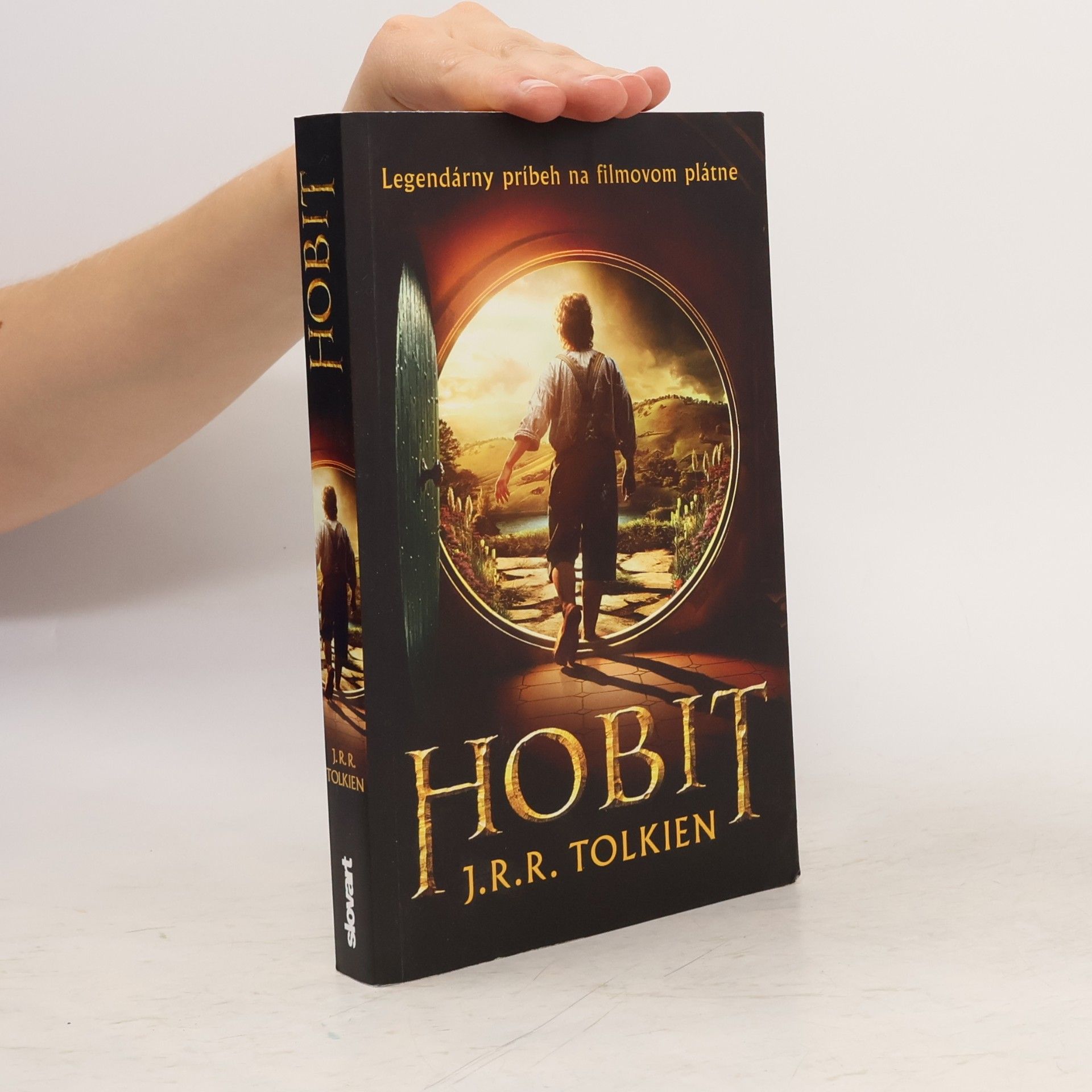 J. R. R. Tolkien Hobit (alebo Cesta tam a späť)