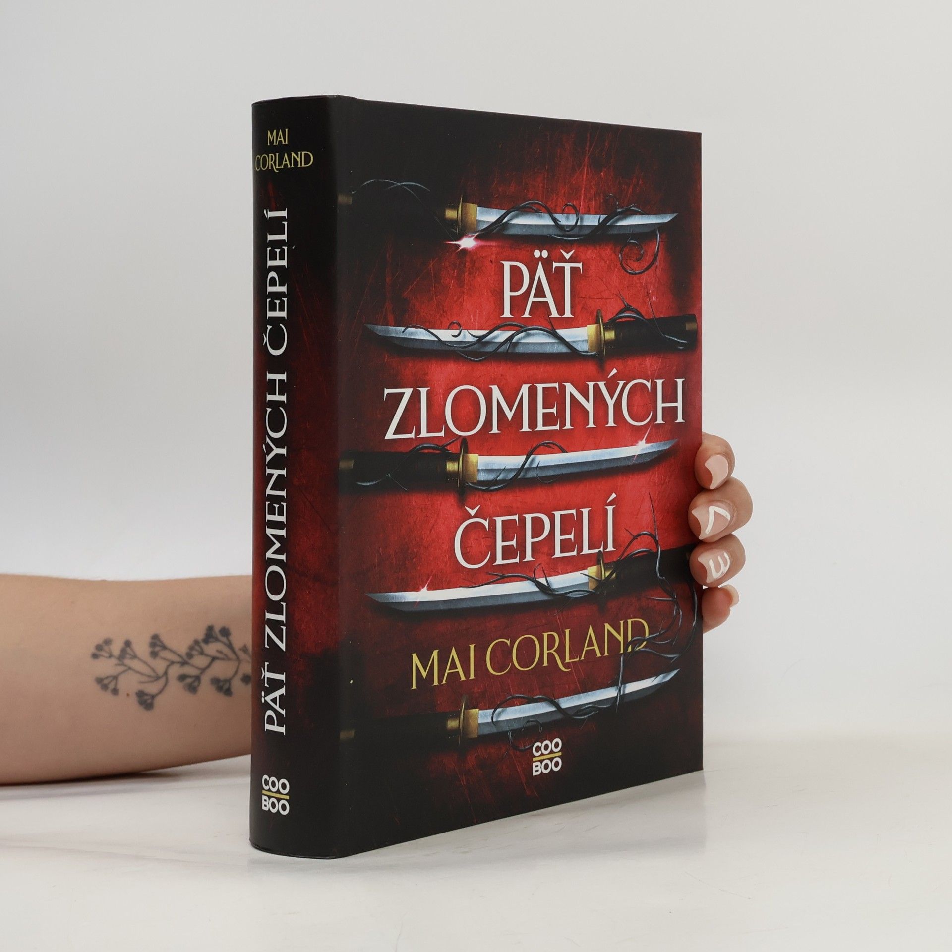 Mai Corland Päť zlomených čepelí