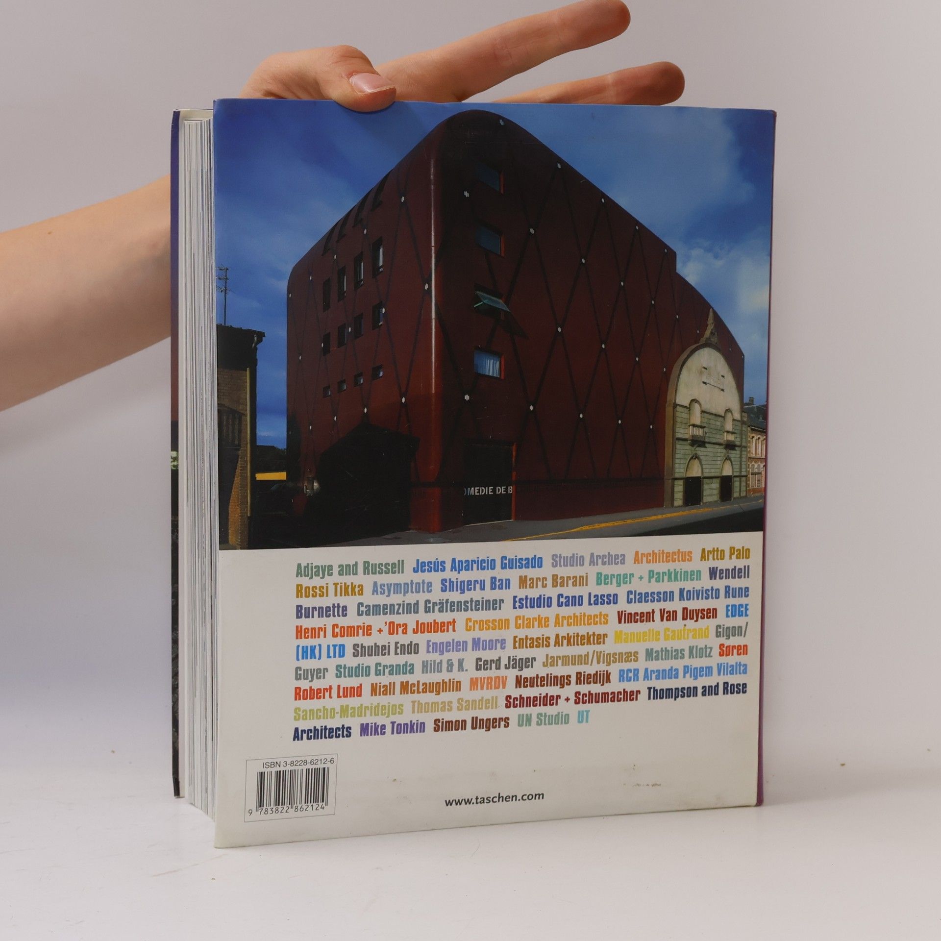 Jessica Cargill Thompson 40 architects under 40 = 40 architectes de moins de 40 ans = 40 architekten unter 40