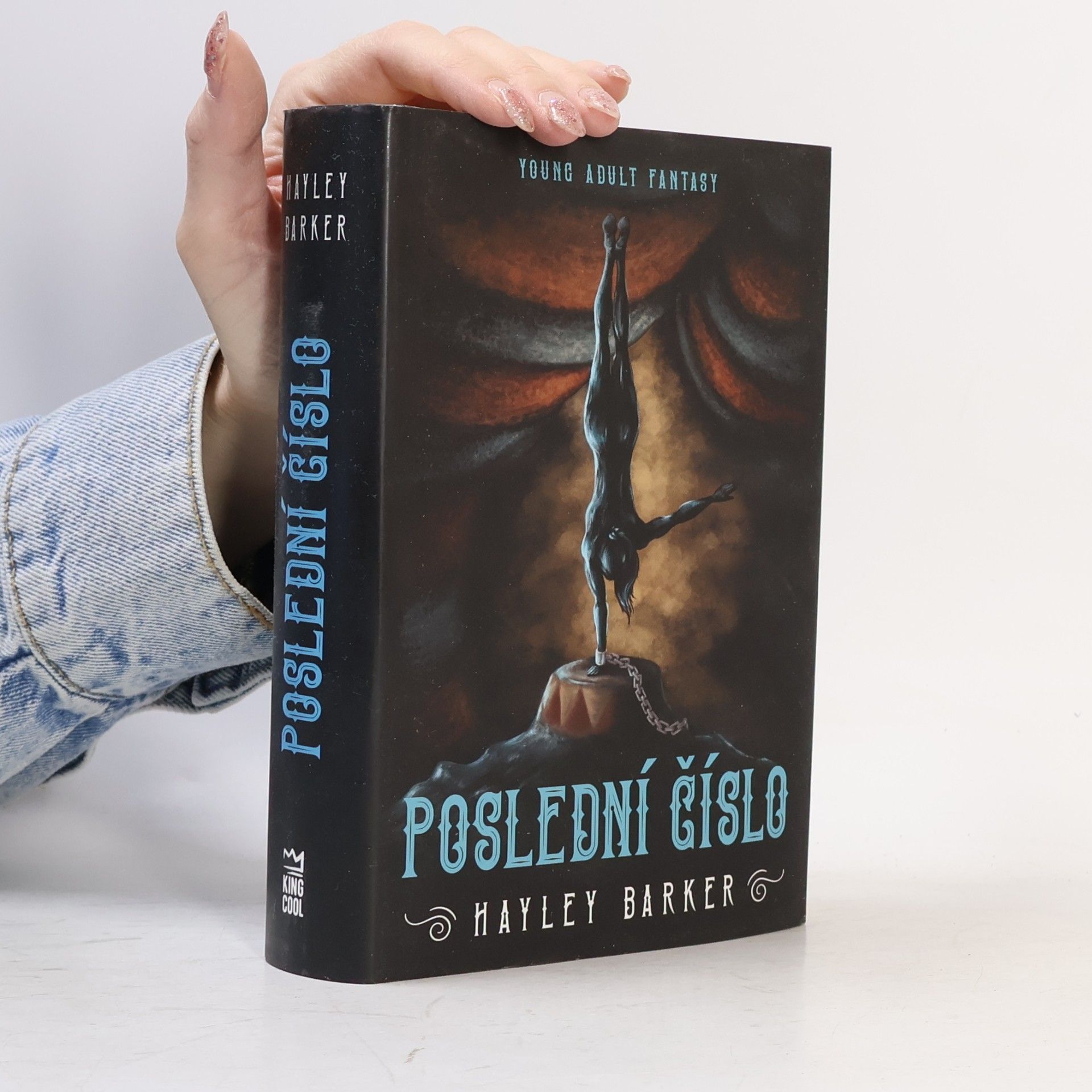 Hayley Barker Poslední číslo