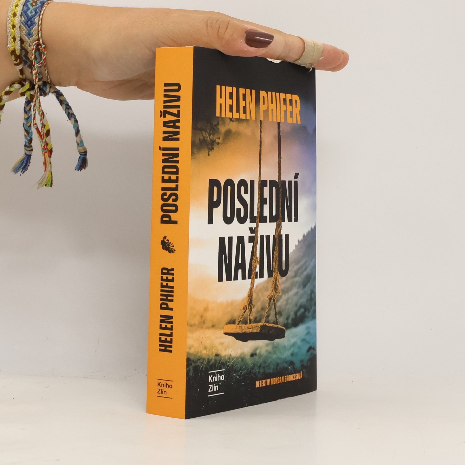 Helen Phifer Poslední naživu