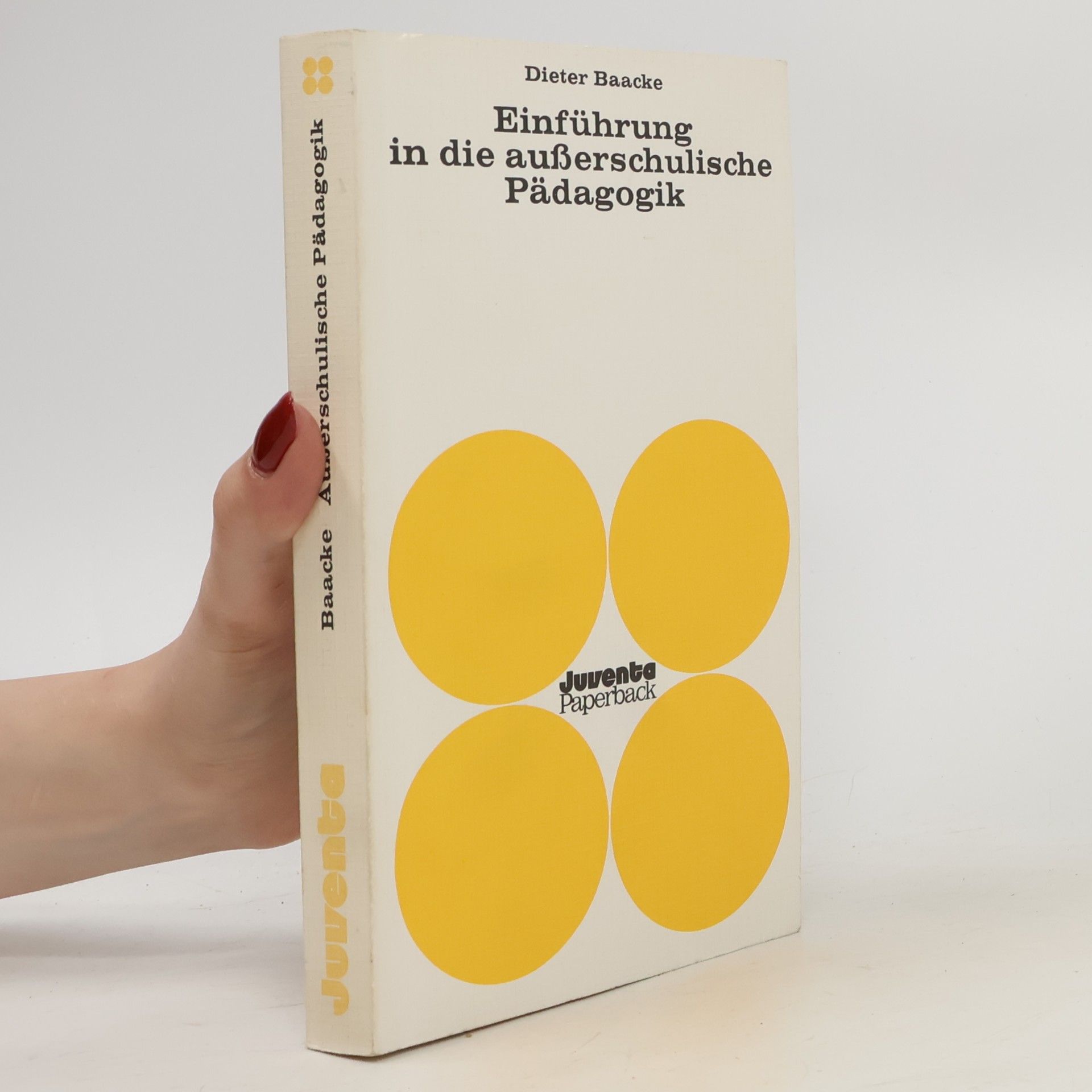 Juventa-Paperback: Einführung in die ausserschulische Pädagogik