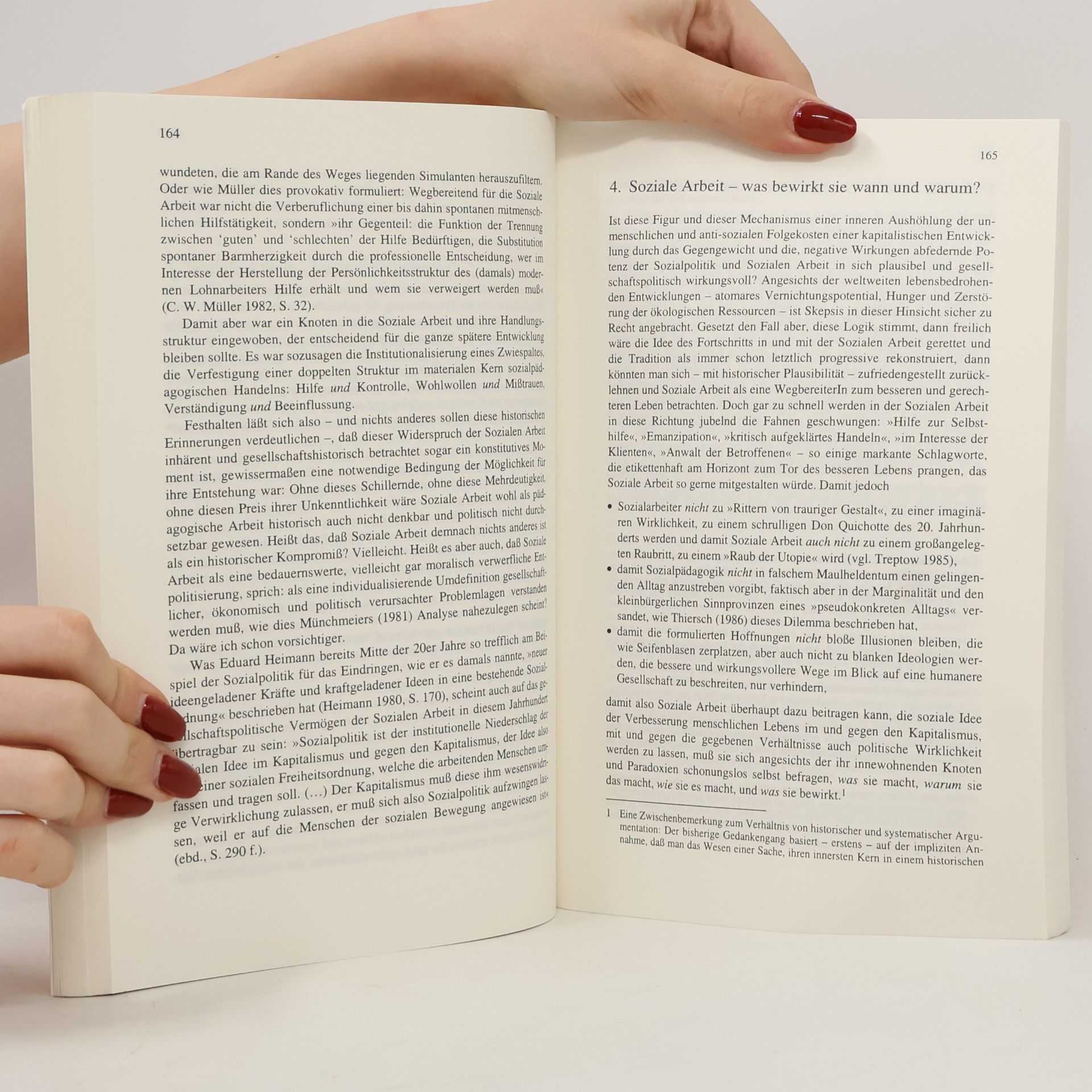 Thomas Rauschenbach Das sozialpädagogische Jahrhundert. Analysen zur Entwicklung sozialer Arbeit in der Moderne