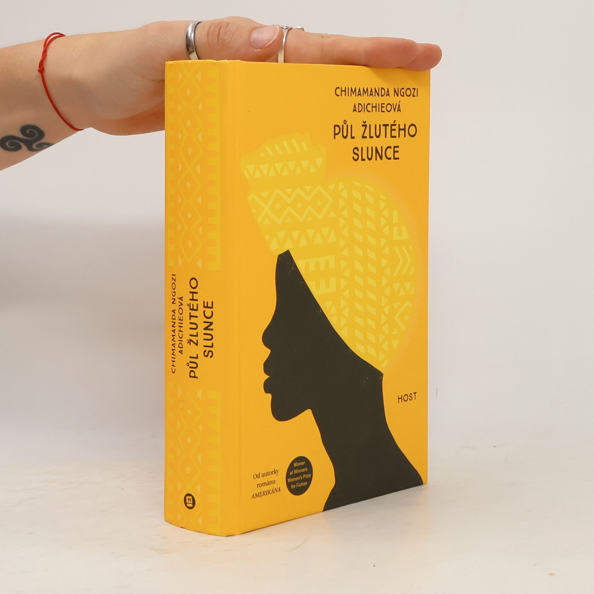 Chimamanda Ngozi Adichie Půl žlutého slunce