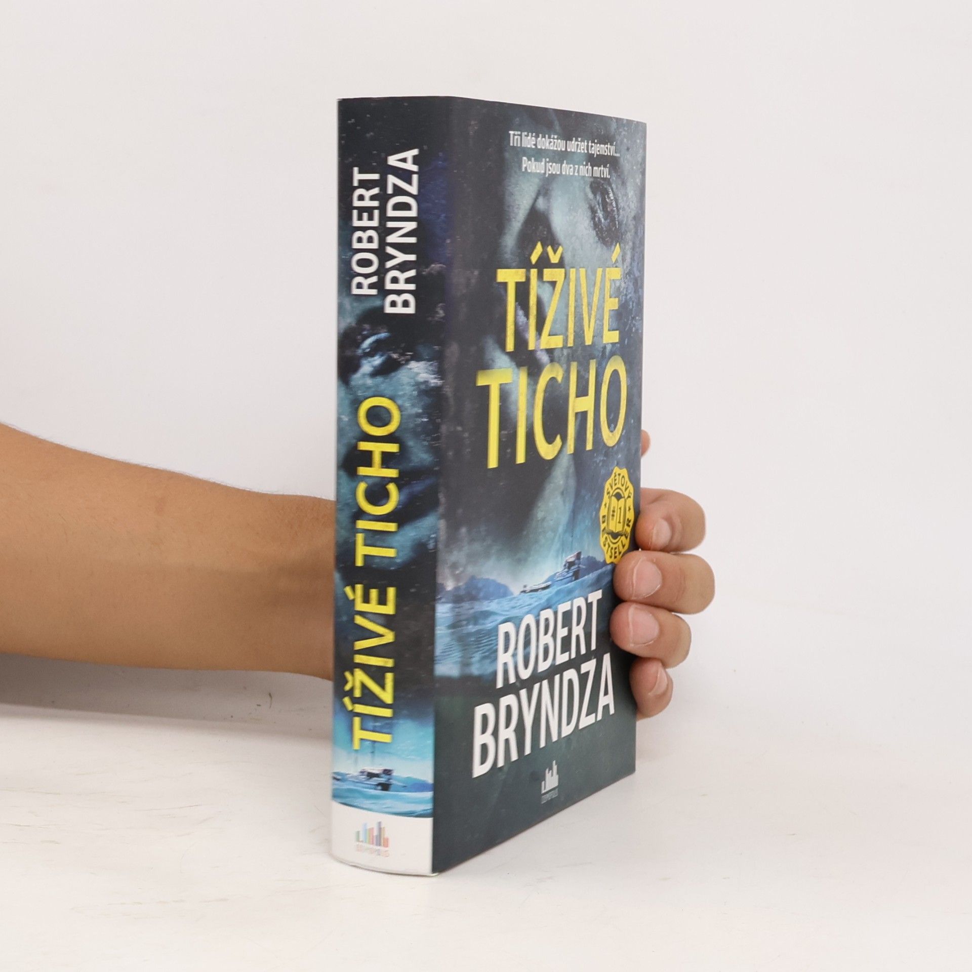 Robert Bryndza Tíživé ticho