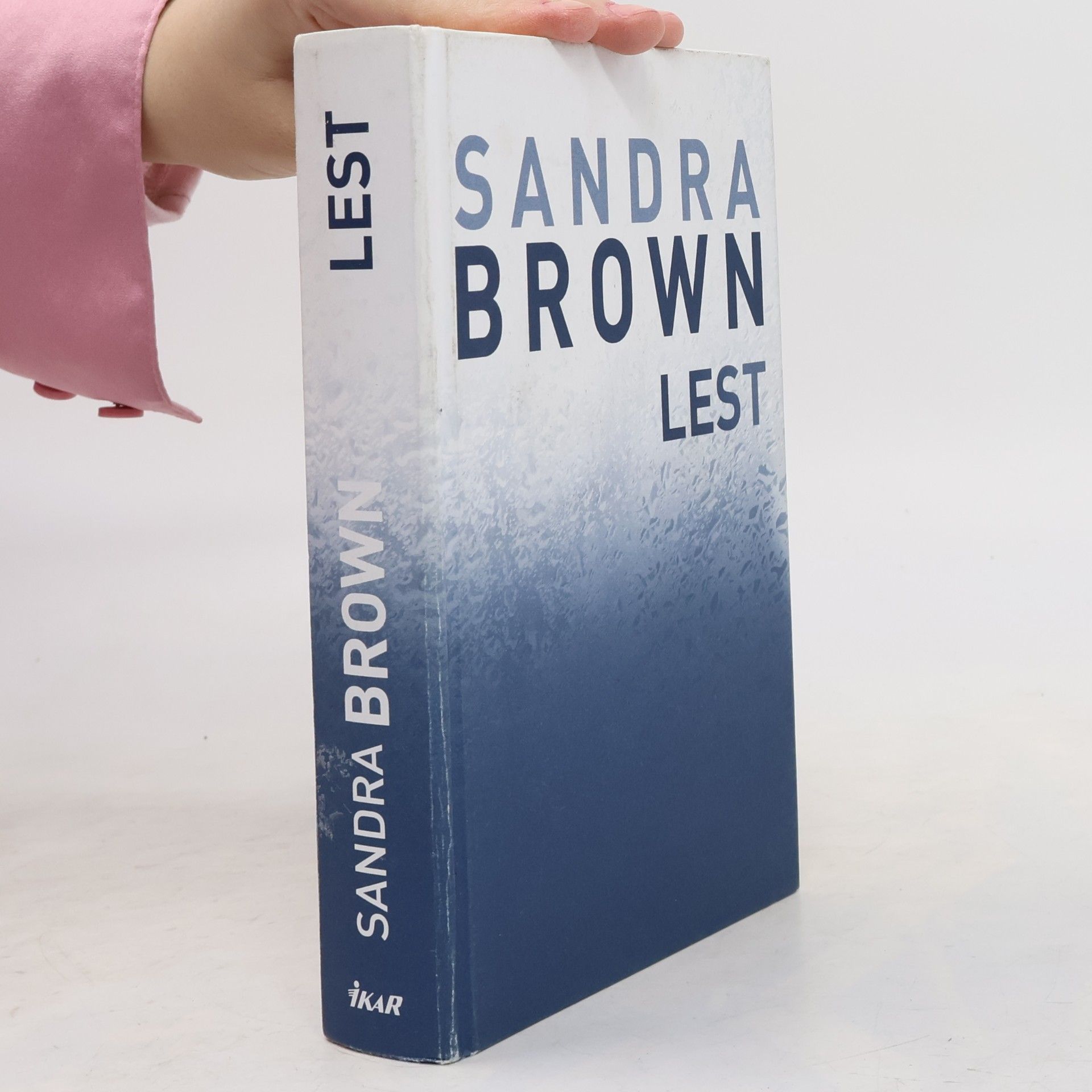 Sandra Brown Lest