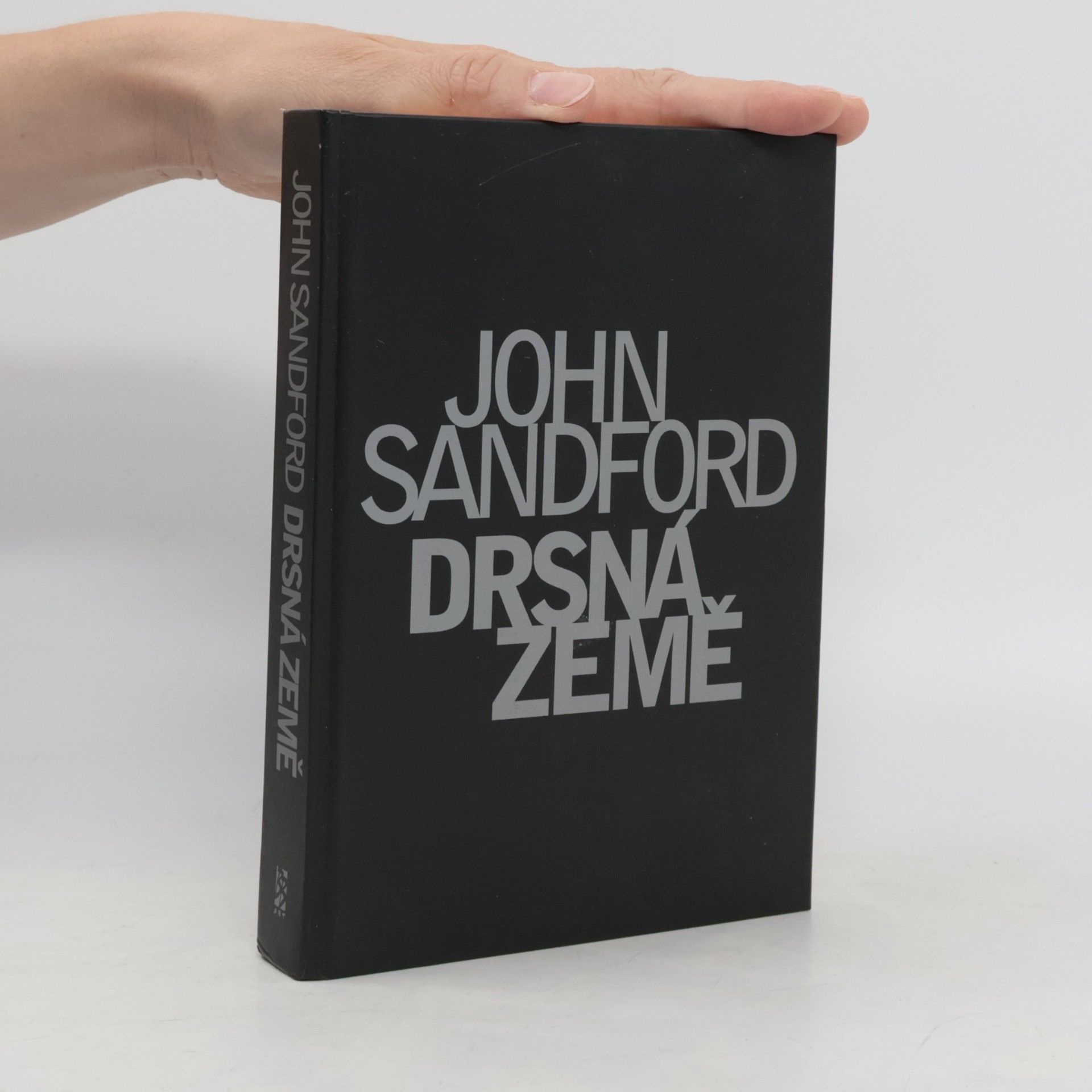 John Sandford Drsná země