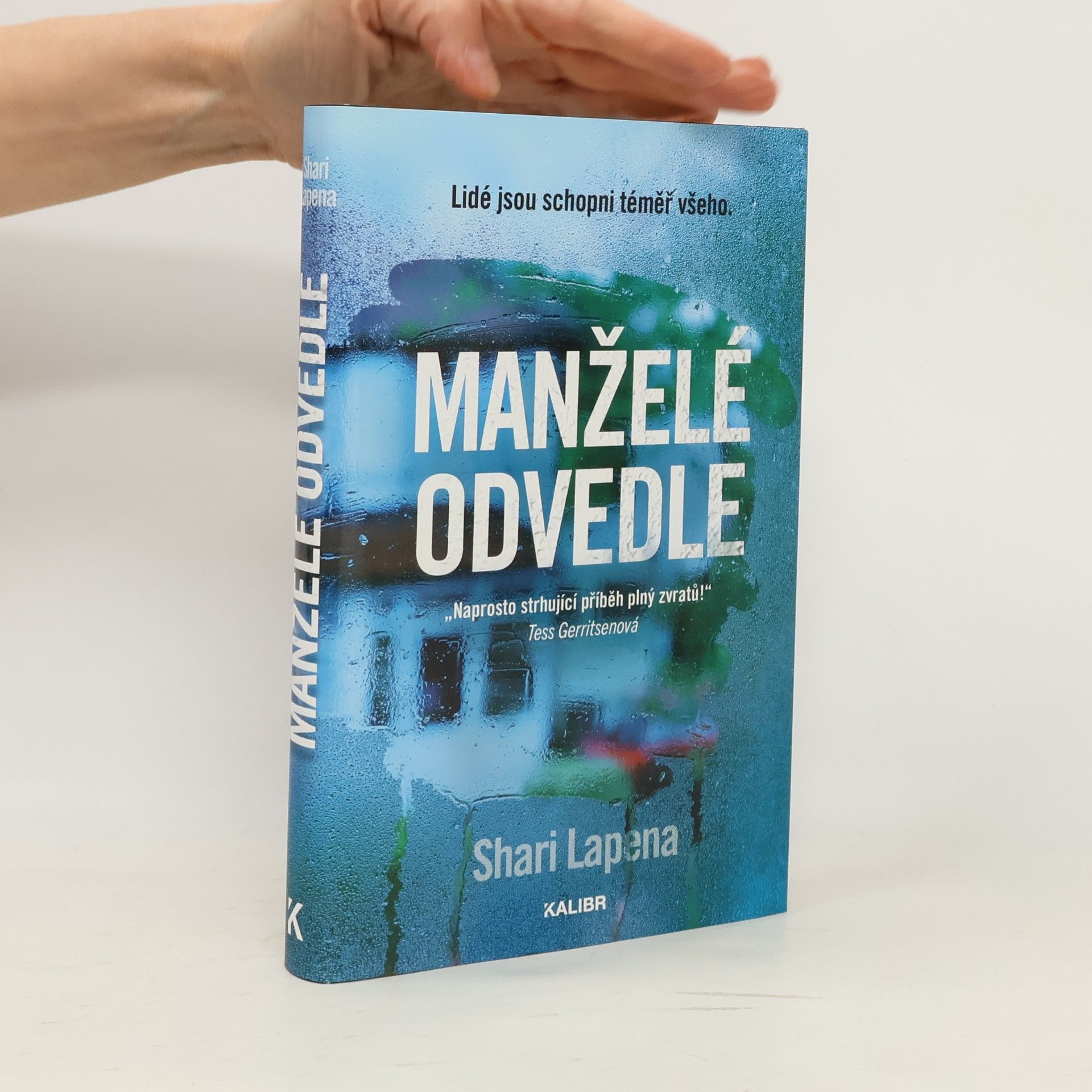 Shari Lapena Manželé odvedle