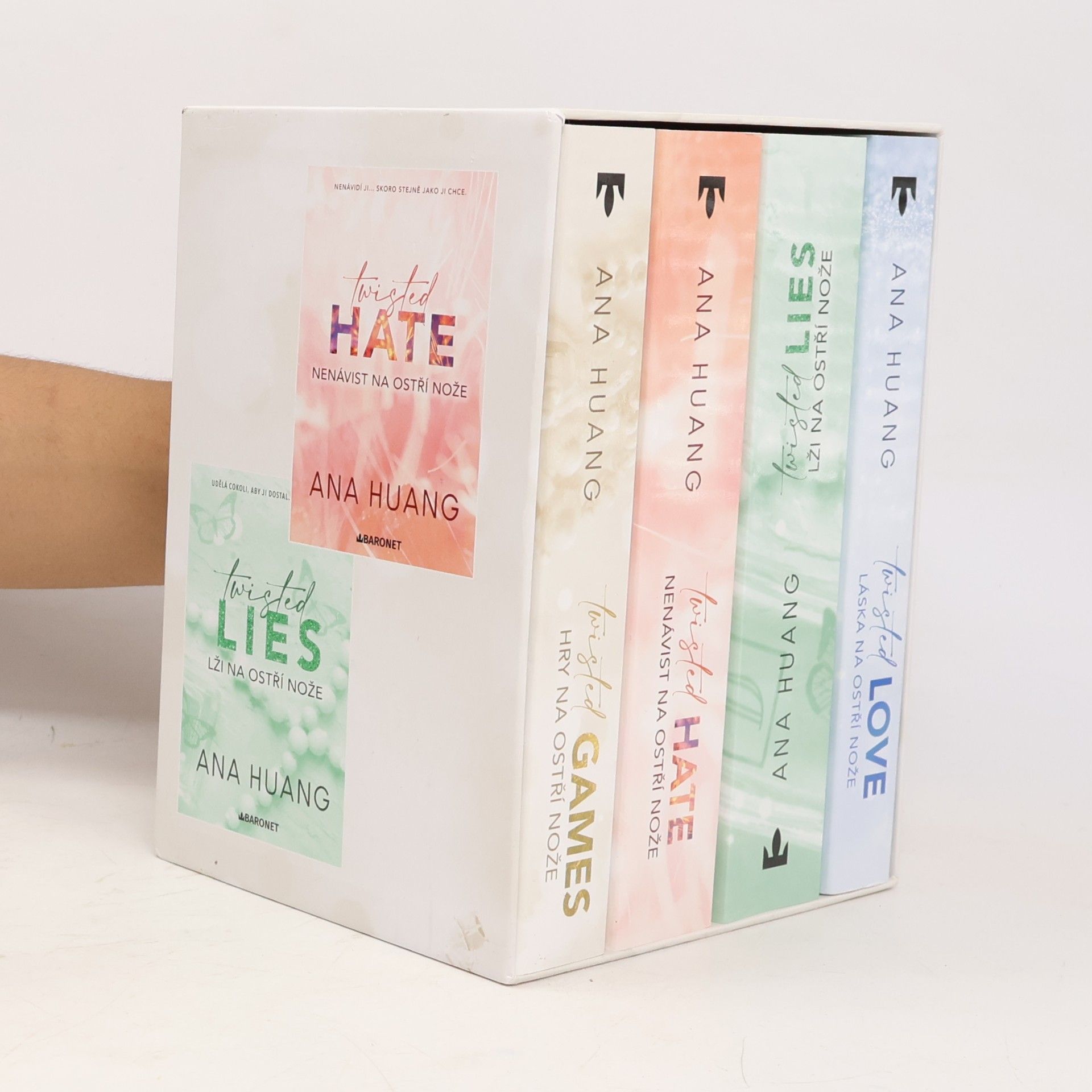 Ana Huang Twisted Love 1-4. Box
