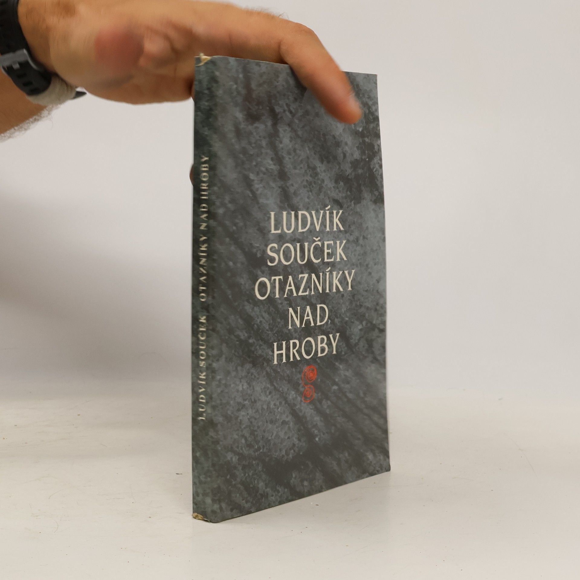 Ludvík Souček Otázníky nad hroby