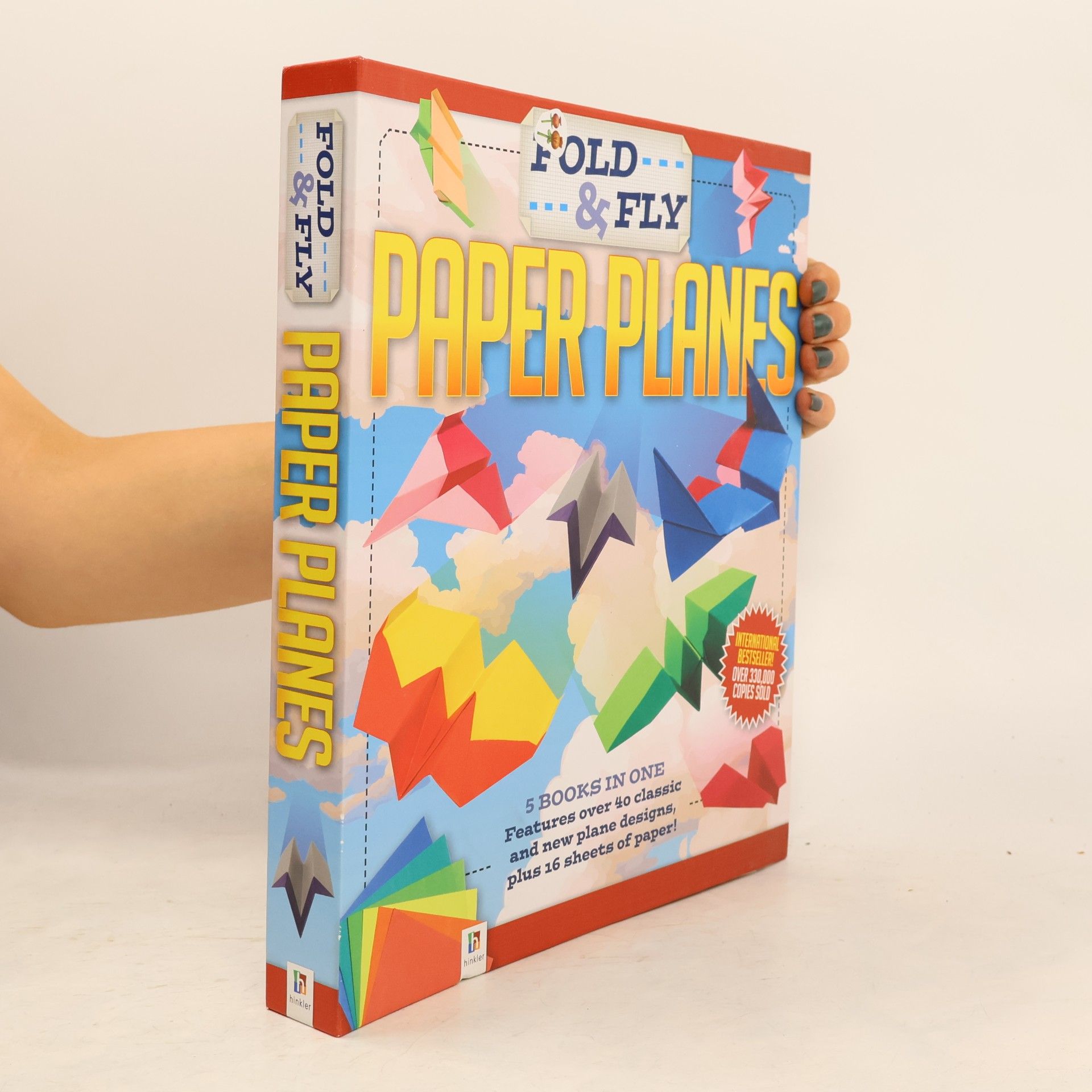 Fold & Fly Paper Planes