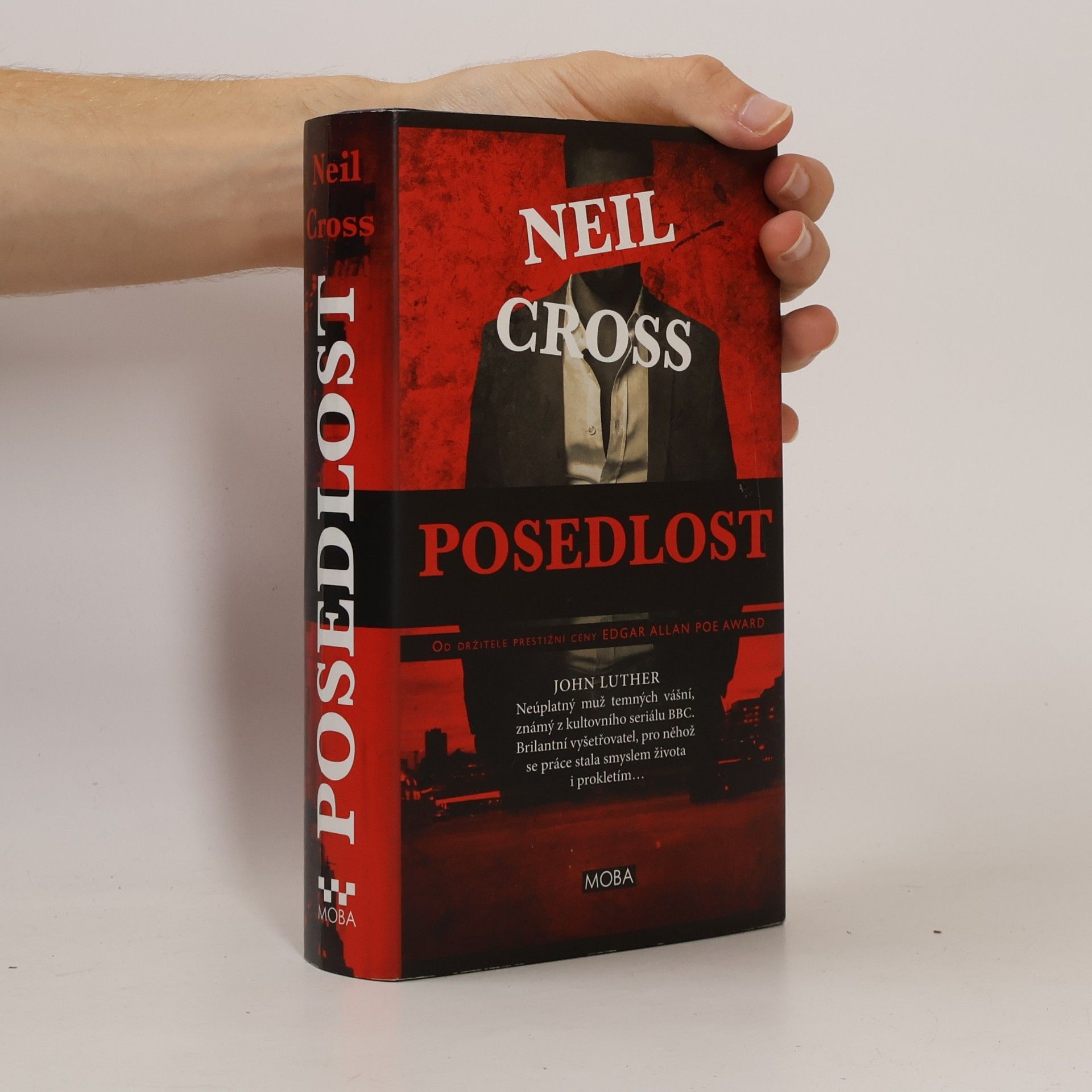 Neil Cross Posedlost