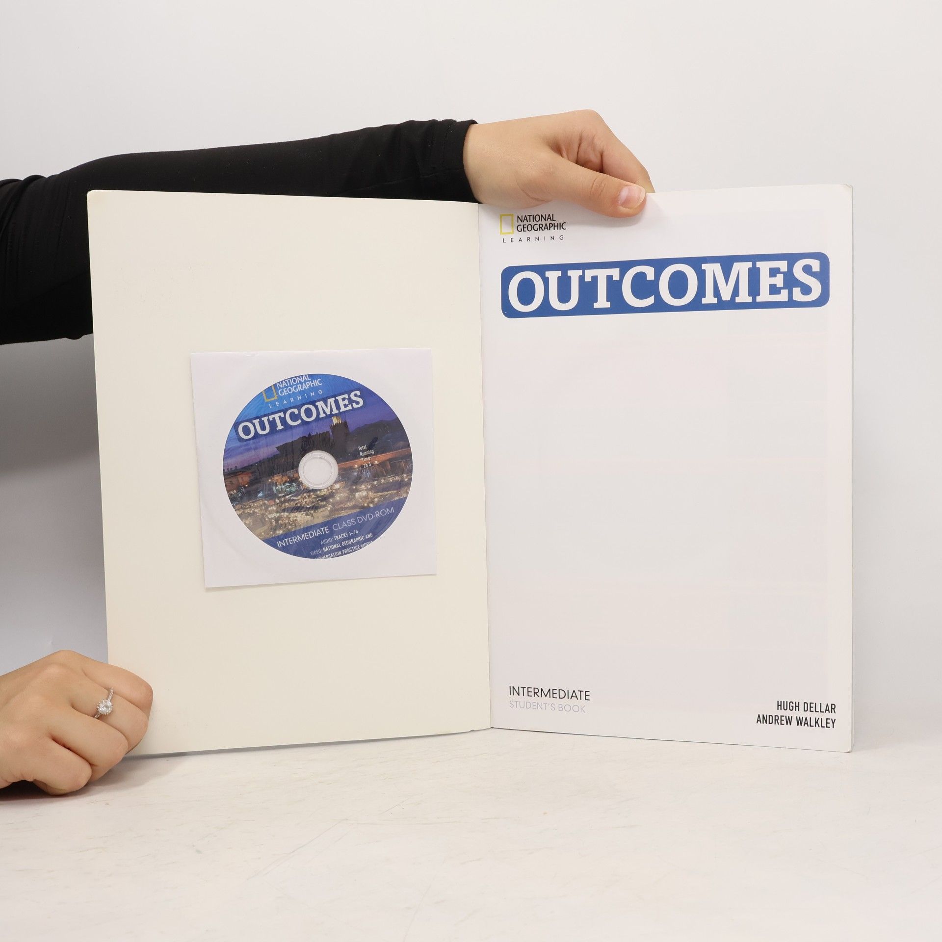 Hugh Dellar Outcomes: Intermediate. Student's book.